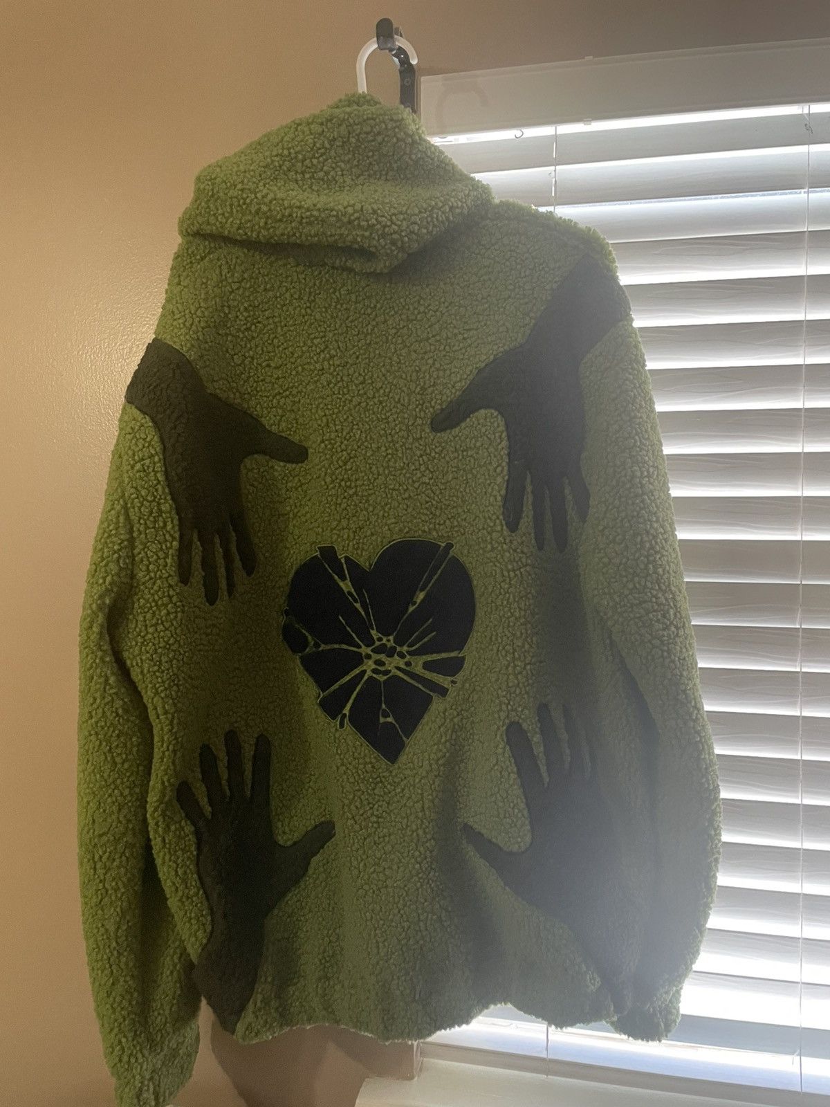 Other Broken hearts mist fleece Size US XL / EU 56 / 4 - 1 Thumbnail