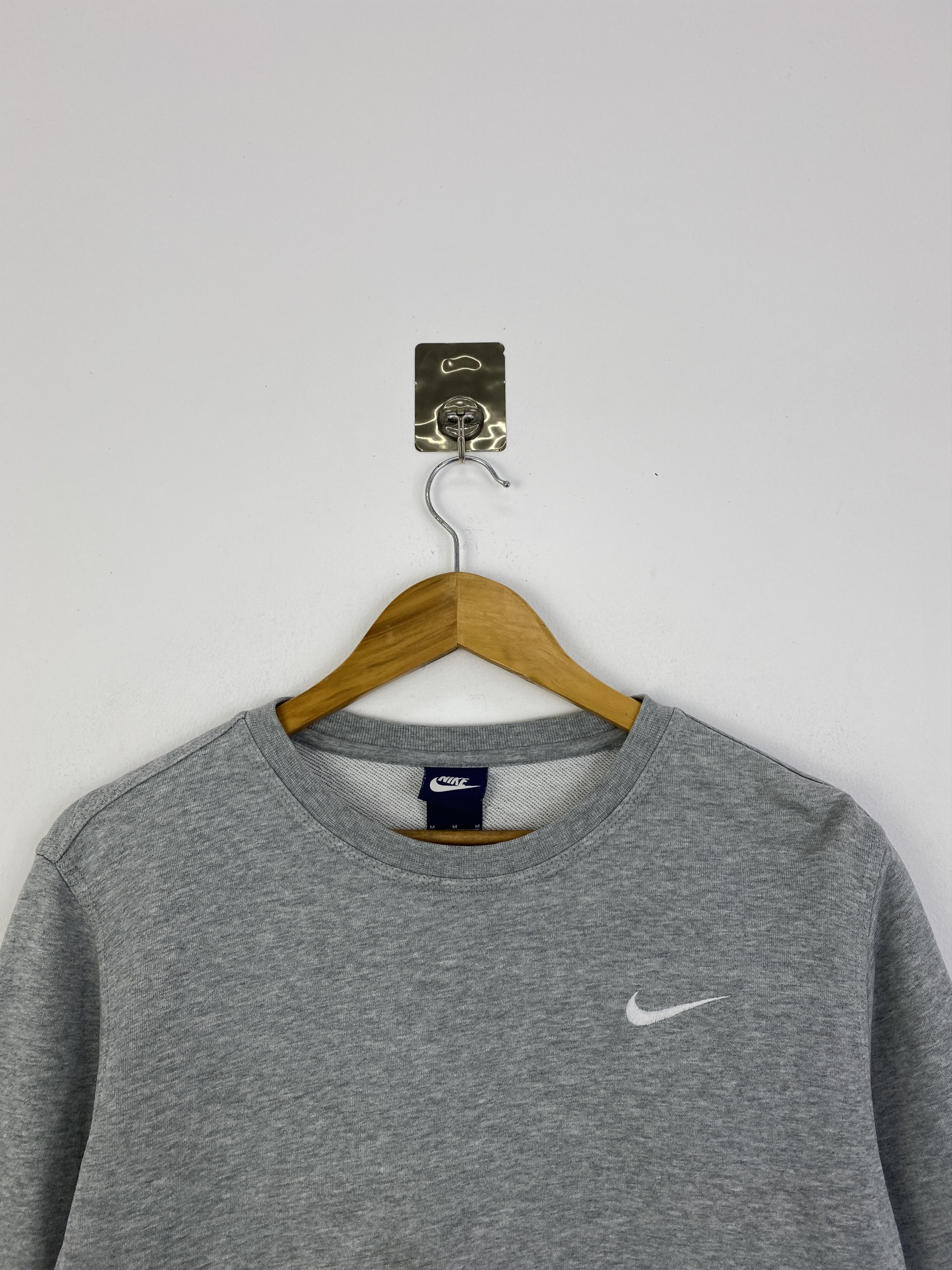 Nike × Vintage Vintage Nike Distressed Crewneck Sweatshirt SH0043 Size US M / EU 48-50 / 2 - 2 Thumbnail