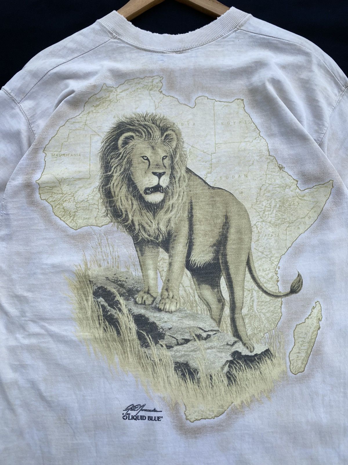 Liquid Blue Rare Vintage Liquid Blue Lion Head Printed Tshirt Size US L / EU 52-54 / 3 - 24 Thumbnail