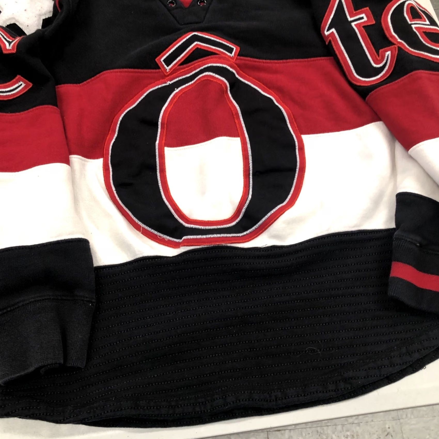 Vintage VINTAGE Cote De Nuits Hockey Jersey Mens L Black 100% Cotton Canvas Embroidered Lace Up 3/4 Sleeve Regular Fit Hockey Theme Activewear Size US L / EU 52-54 / 3 - 7 Thumbnail