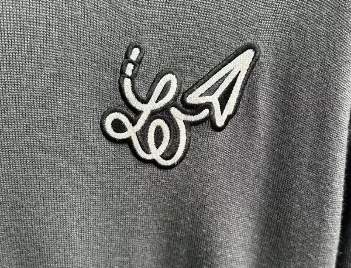 Louis Vuitton Louis Vuitton's latest grey tool logo knit sweater Size US L / EU 52-54 / 3 - 3 Thumbnail