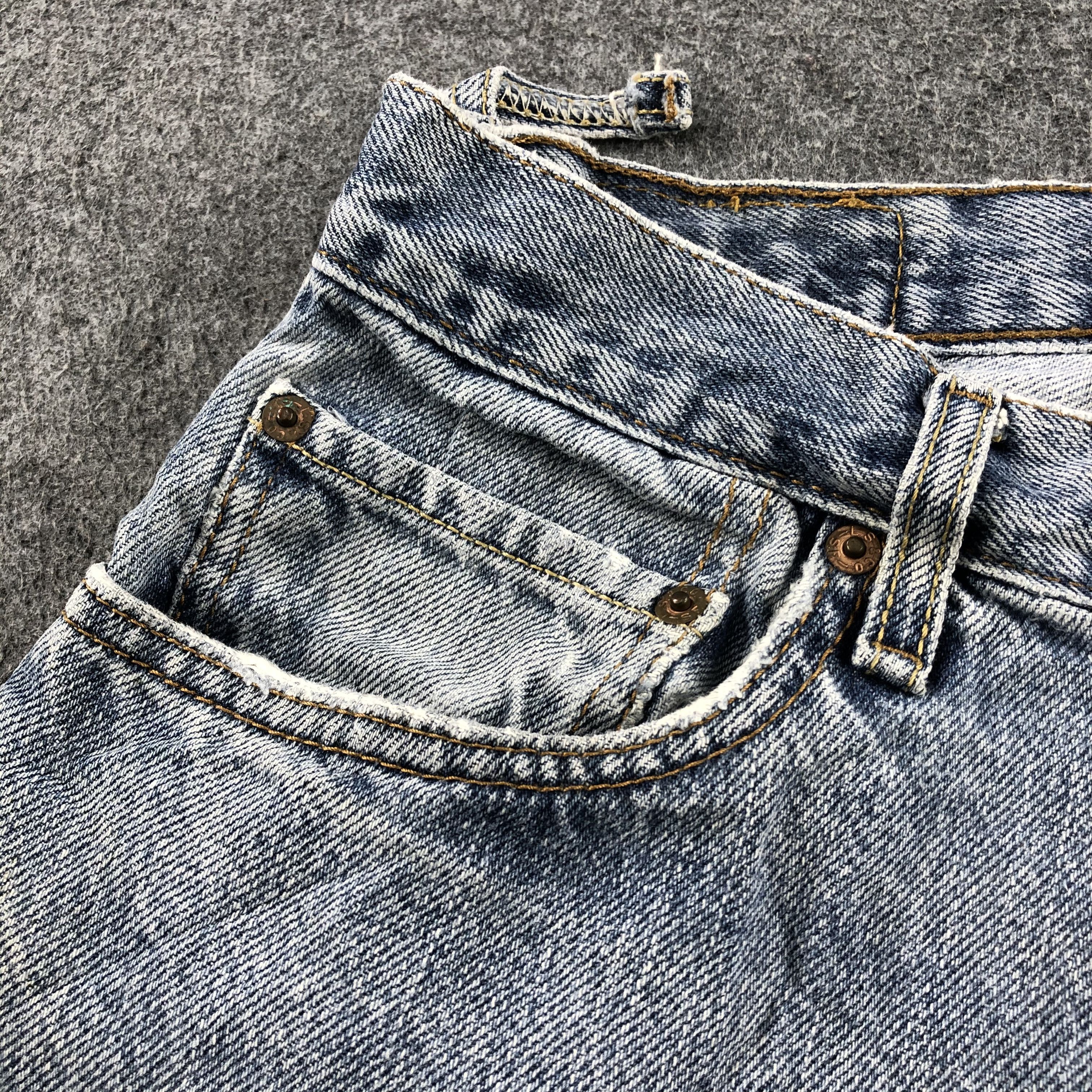 Levi's Vintage Light Wash Levis 505 Jeans-J2046 Size US 34 / EU 50 - 9 Thumbnail