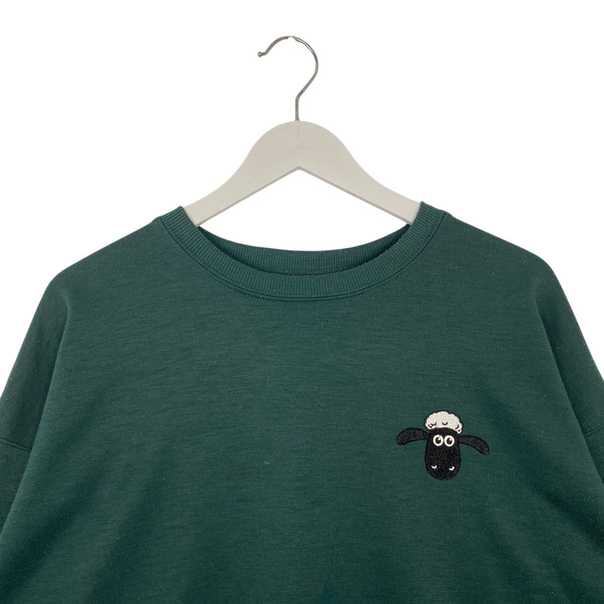 Vintage Vintage Shaun The Sheep Embroidered Crewneck Green Size XL Size US XL / EU 56 / 4 - 4 Thumbnail