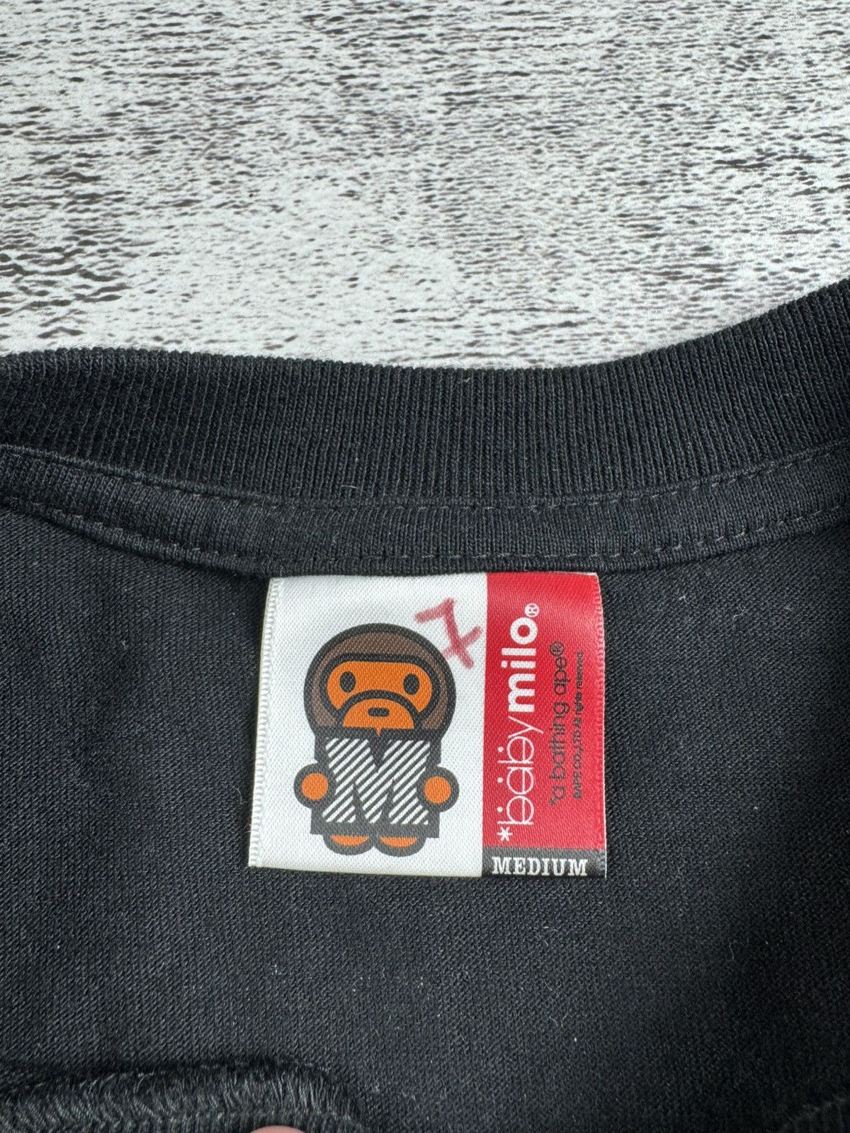 Bape Baby Milo by bathing ape 1993/2006 Hip Hop Camo T Shirt Tee Size US M / EU 48-50 / 2 - 11 Thumbnail