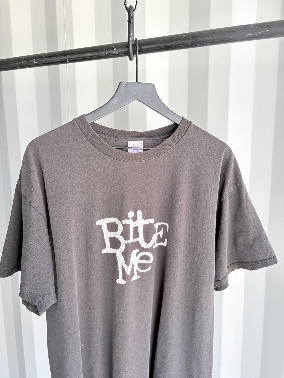 Vintage Bite Me Faded Thrashed Distressed Shirt GRUNGE Size US XL / EU 56 / 4 - 2 Thumbnail
