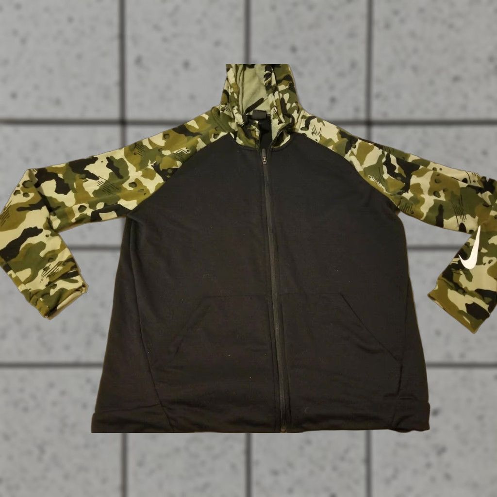 Nike Nike Jacket XL Black Camouflage Hooded Mens Windbreaker Size US XL / EU 56 / 4 - 1 Thumbnail
