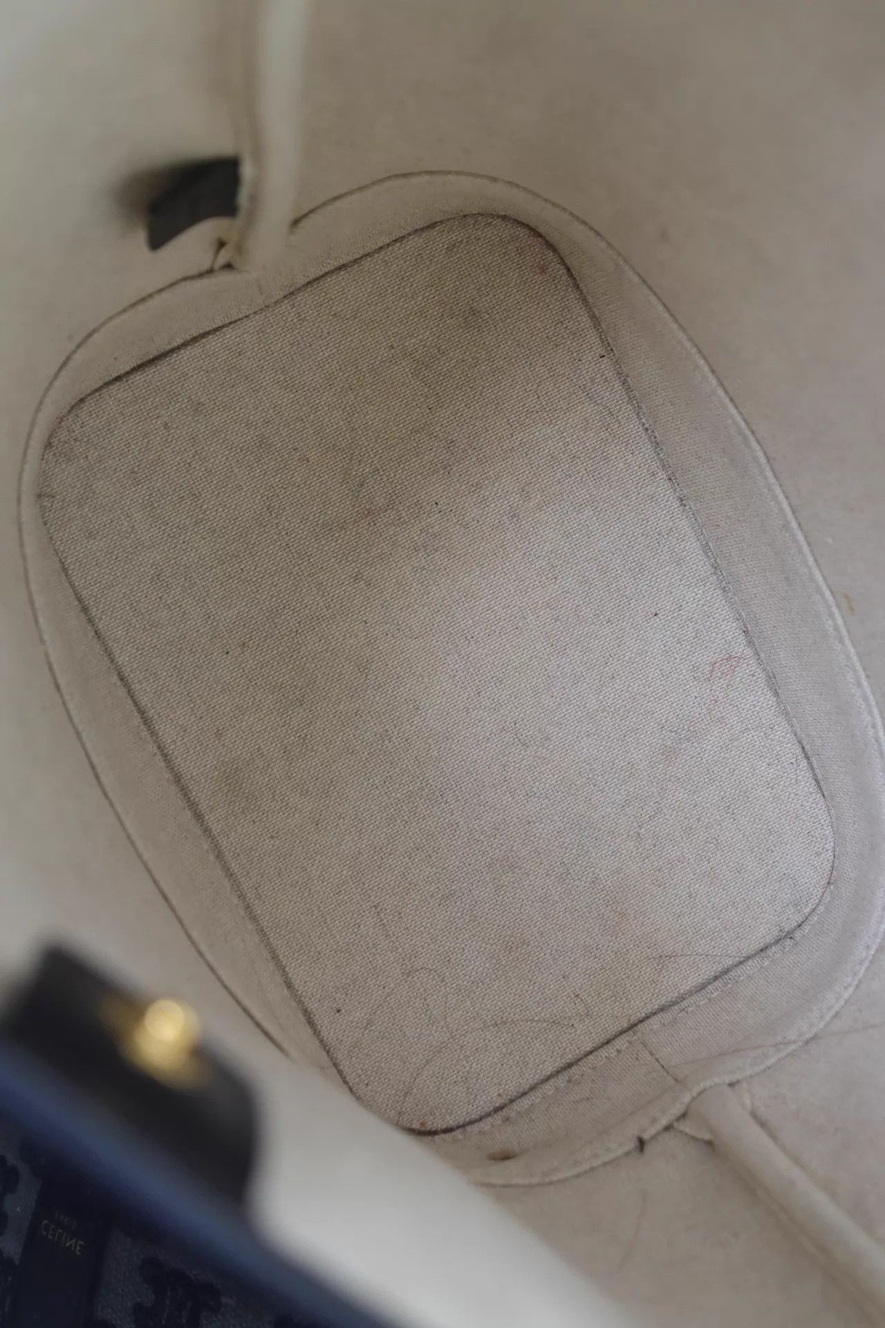 Celine Celine Trotteur Bucket Bag 17.5x22.5x12.5 21/42-NA Size ONE SIZE - 8 Thumbnail