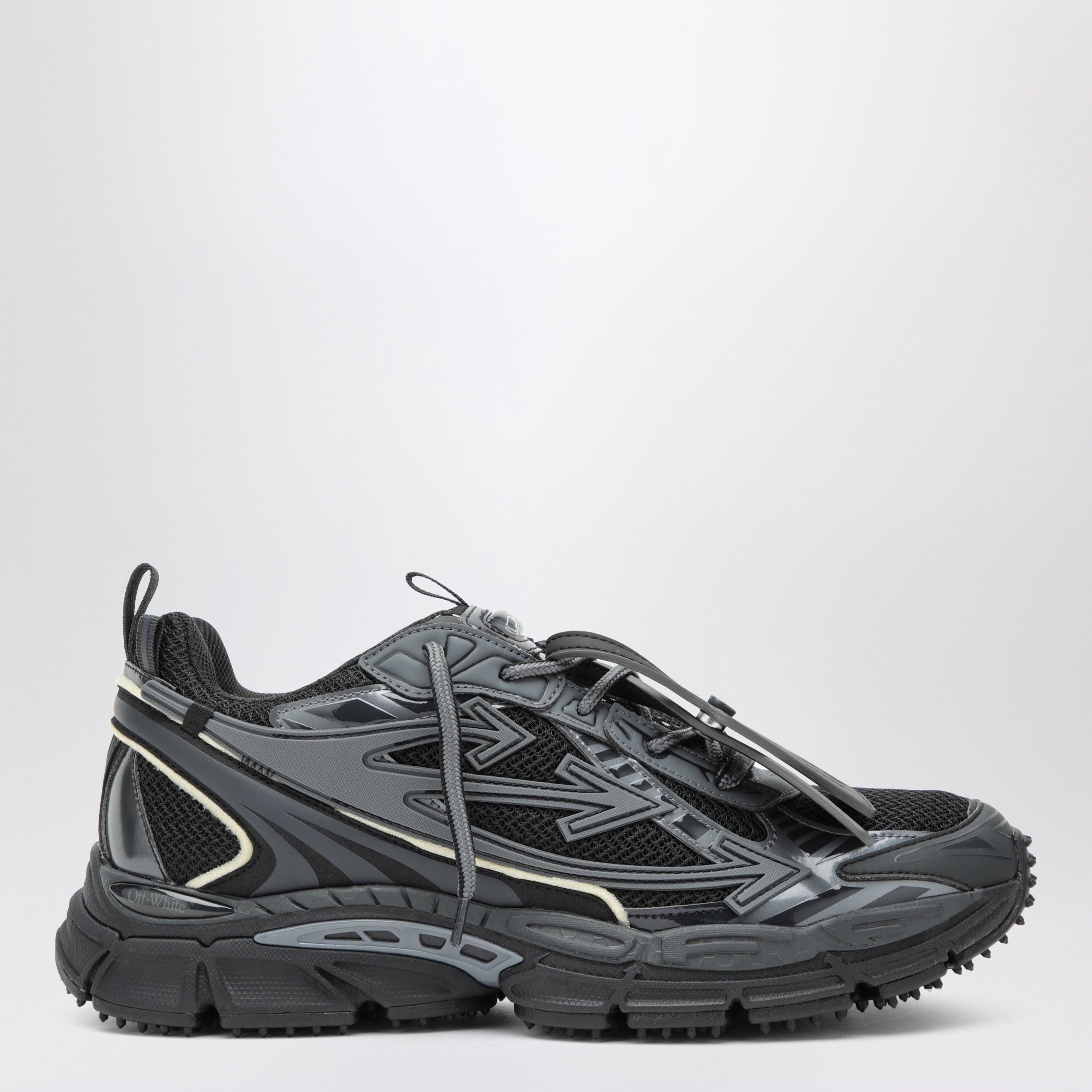 Off-White Off-White Be Right Back Black Sneakers Size US 7 / EU 40 - 1 Thumbnail