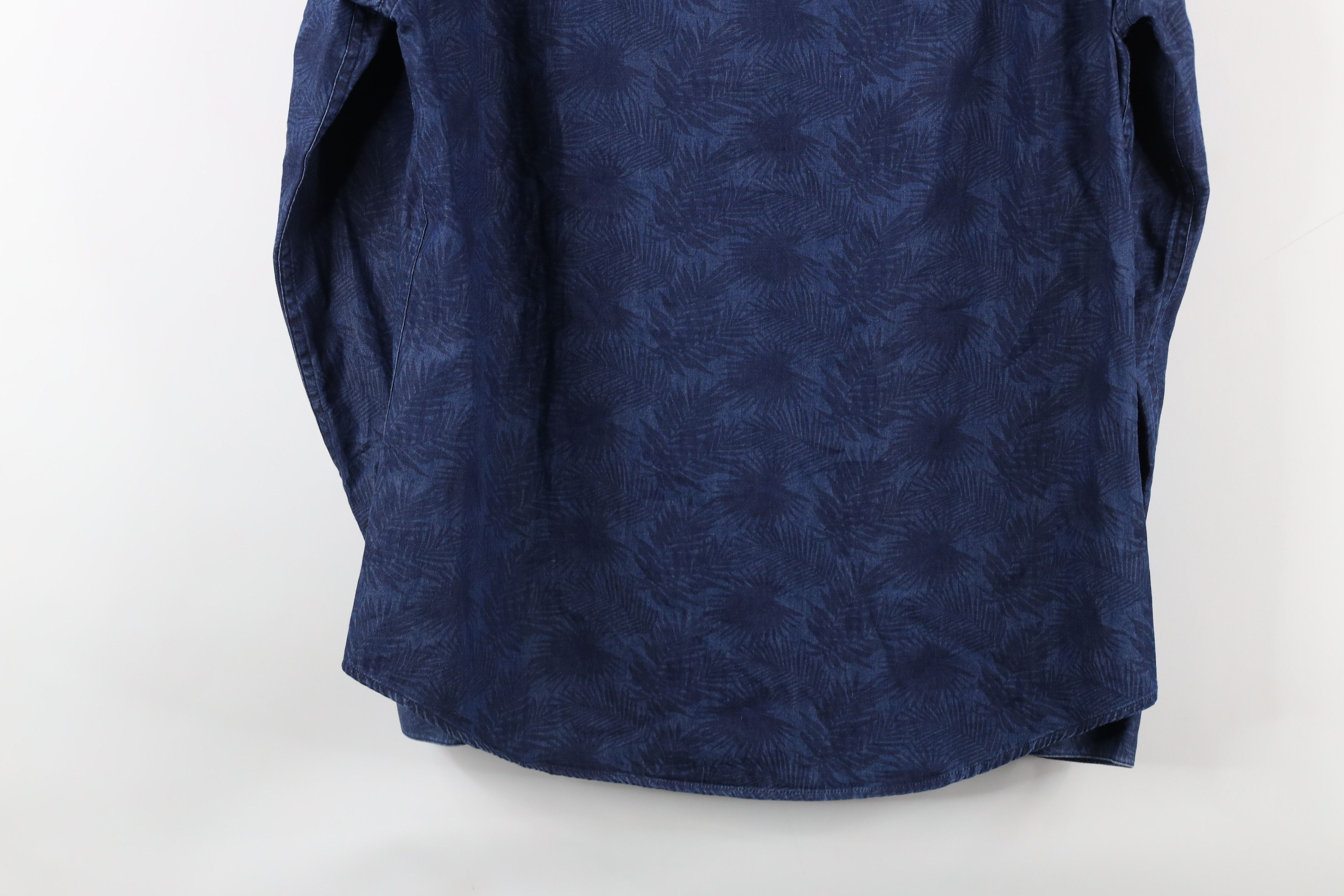 Armani Exchange × Vintage Armani Exchange Fit Palm Tree Leaf Denim Button Shirt Blue Size US M / EU 48-50 / 2 - 10 Thumbnail