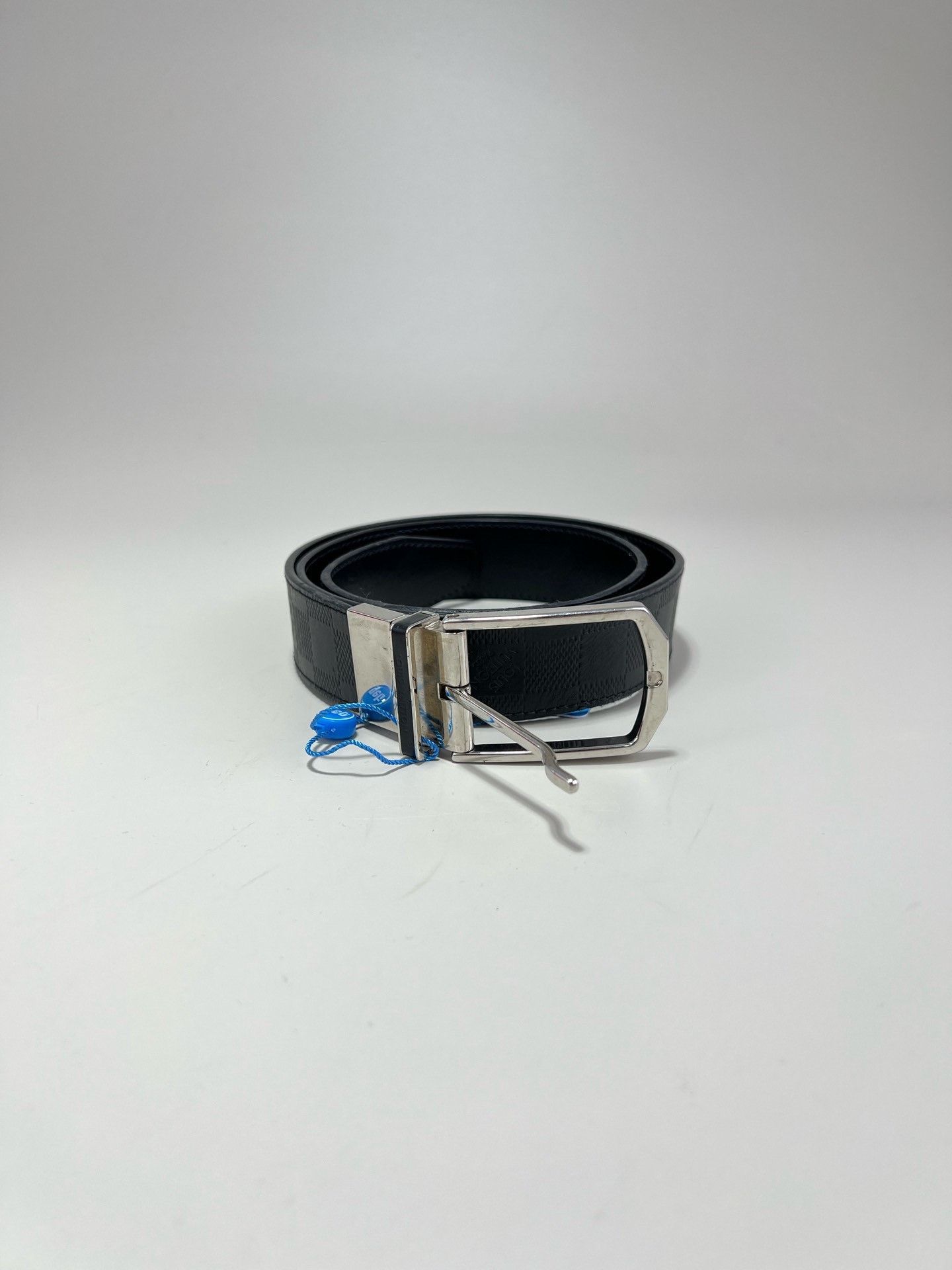 Louis Vuitton Louis Vuitton Black Checkered Belt Size ONE SIZE - 1 Thumbnail