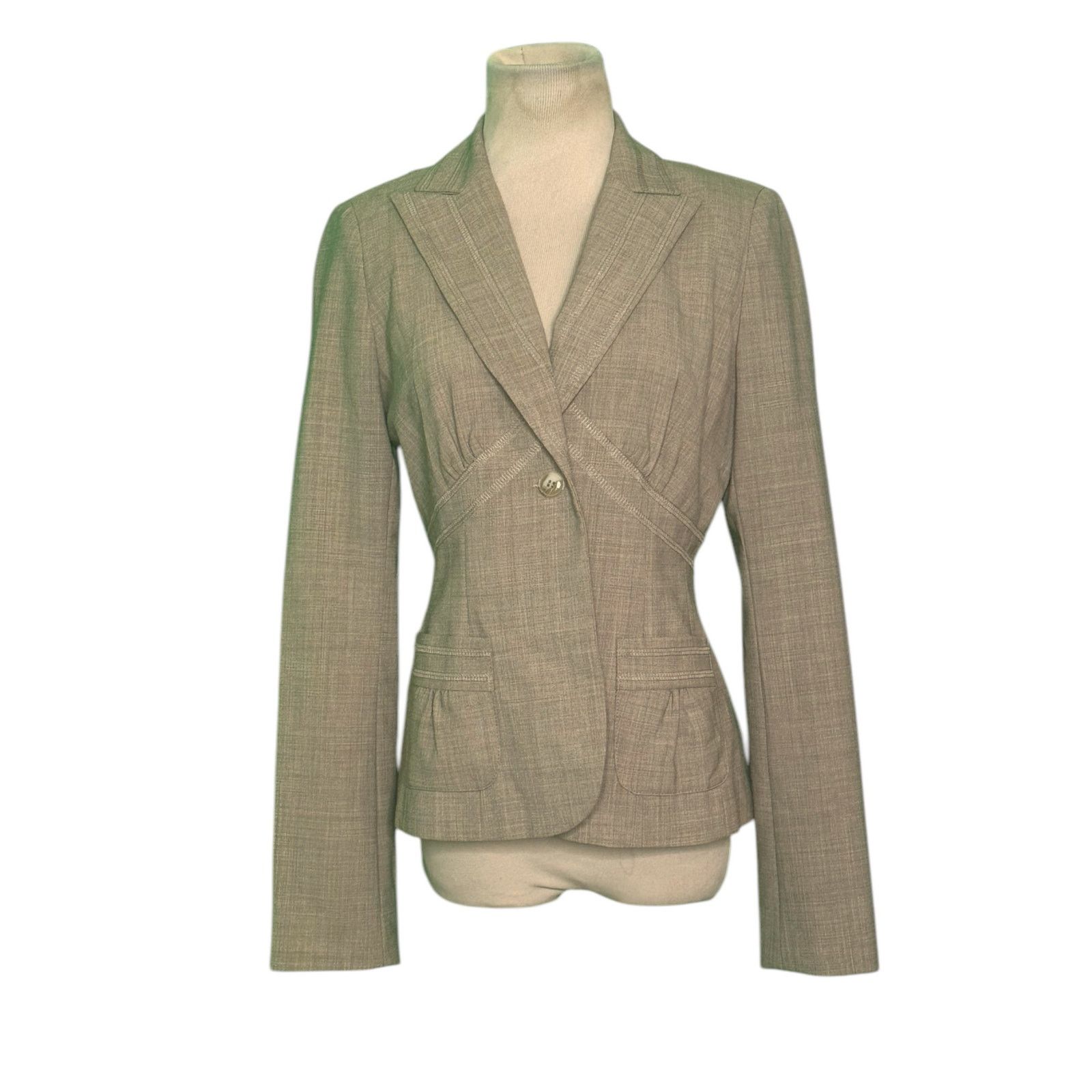 Laundry by Shelli Segal Laundry by Shelly Segal beige one button blazer size 6 Size M / US 6-8 / IT 42-44 - 10 Thumbnail