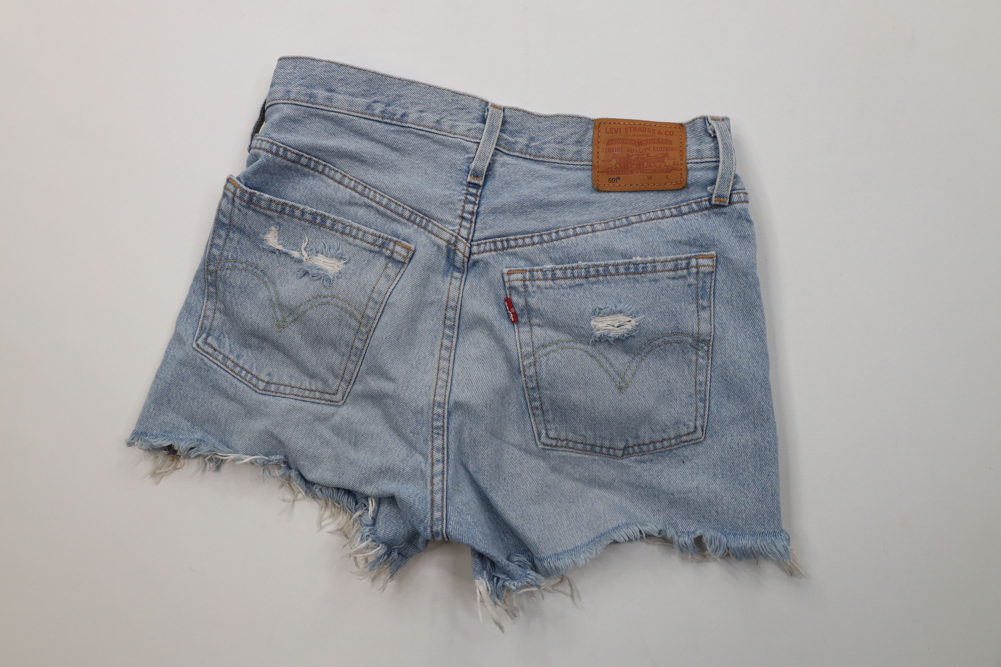 Levi's Vintage Y2K Levis 501xx Fly Cut Off Denim Jean Shorts Blue Size 26" / US 2 / IT 38 - 8 Thumbnail