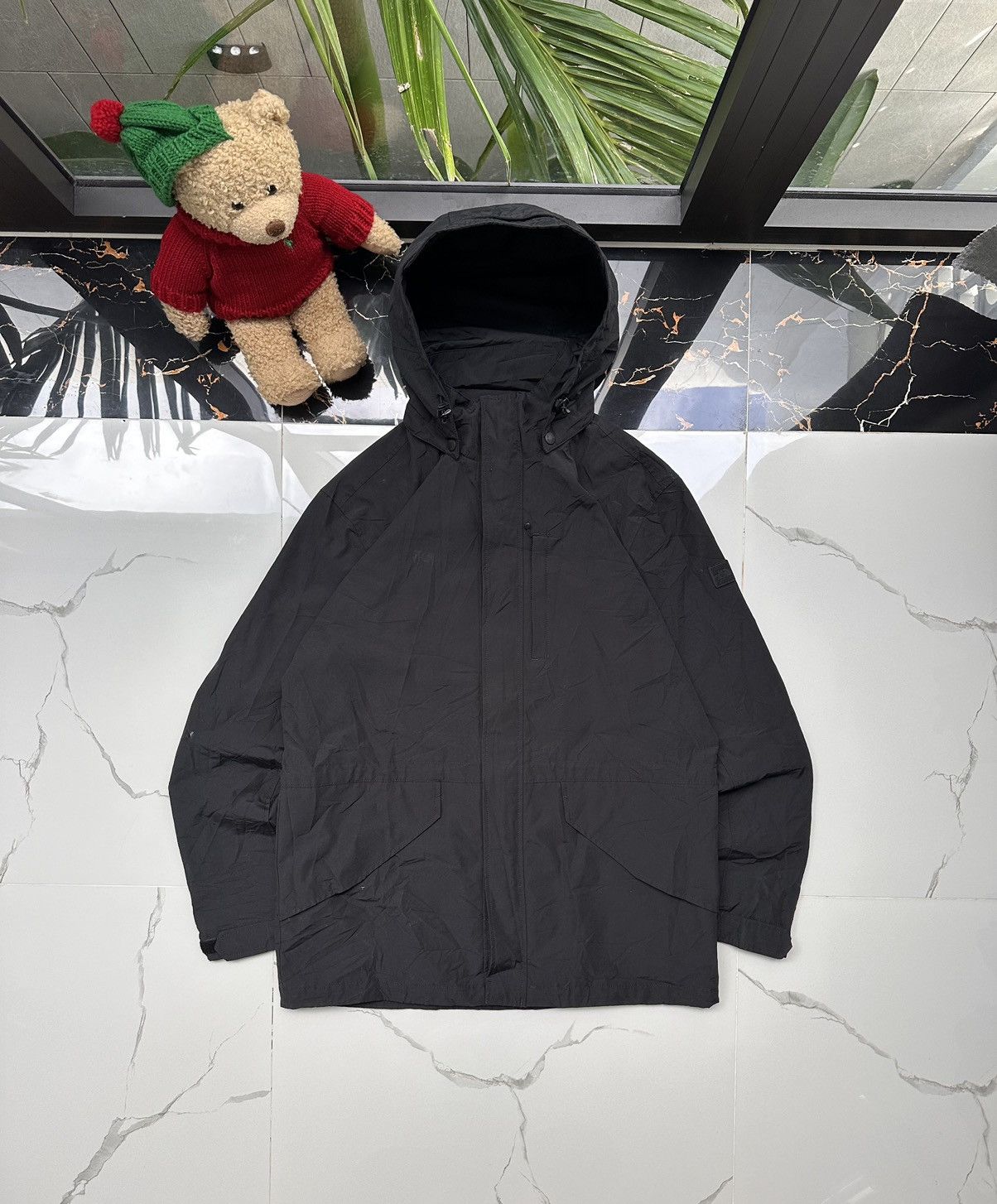 The North Face × Vintage THE NORTH FACE VINTAGE BOX LOGO WATERPROOF LIGHT JACKET Size US XL / EU 56 / 4 - 2 Thumbnail