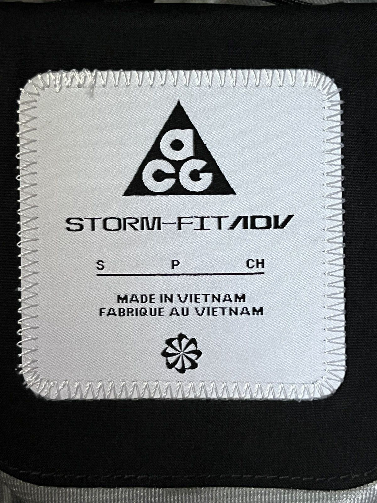Nike Nike ACG Storm-FIT ADV GORE-TEX Jacket FV8641-010 Men Size S Size US S / EU 44-46 / 1 - 11 Thumbnail