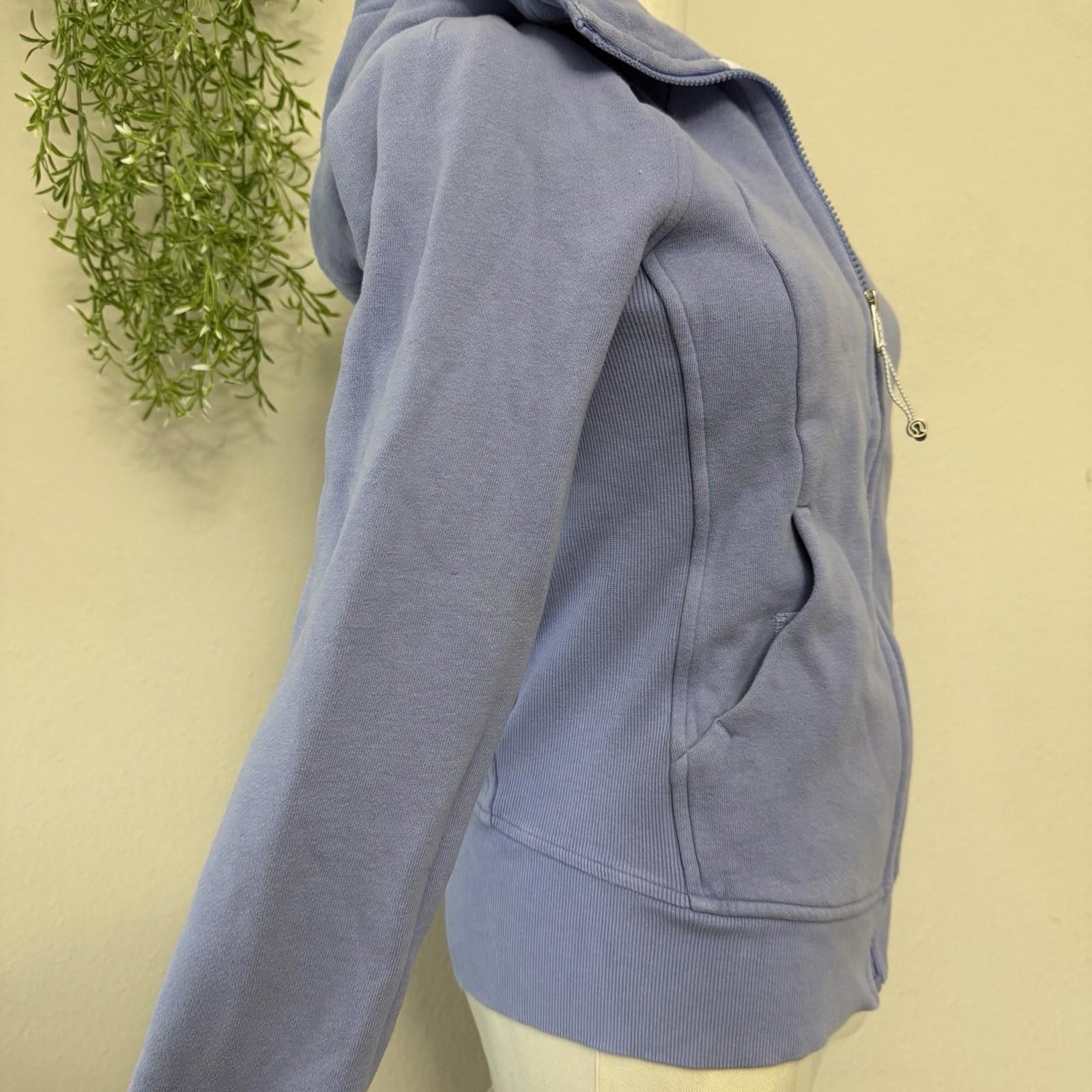 Lululemon Lululemon Scuba Lavander Hoodie Size 2 Size XS / US 0-2 / IT 36-38 - 3 Thumbnail