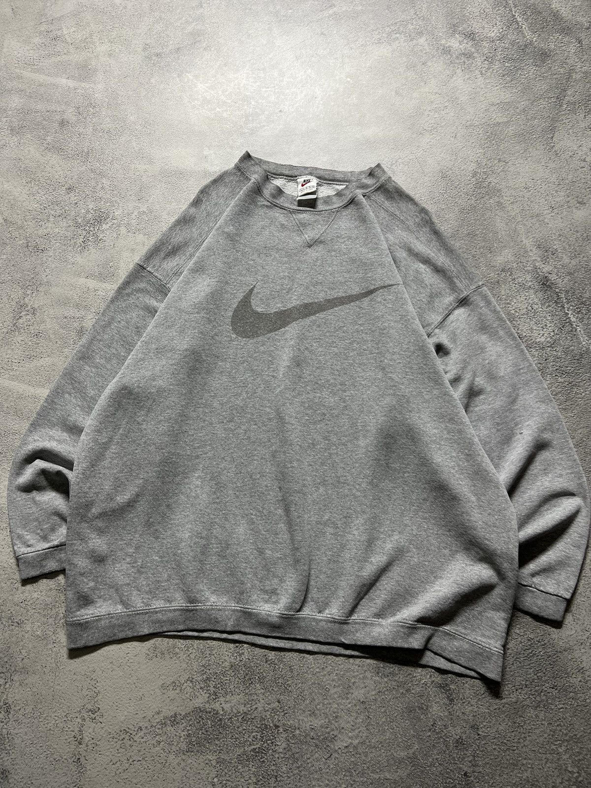 Nike × Vintage Vintage Y2k Nike USA 🩶 Faded Spell Out Logo Sweatshirt 90’s Size XL / US 12-14 / IT 48-50 - 1 Thumbnail