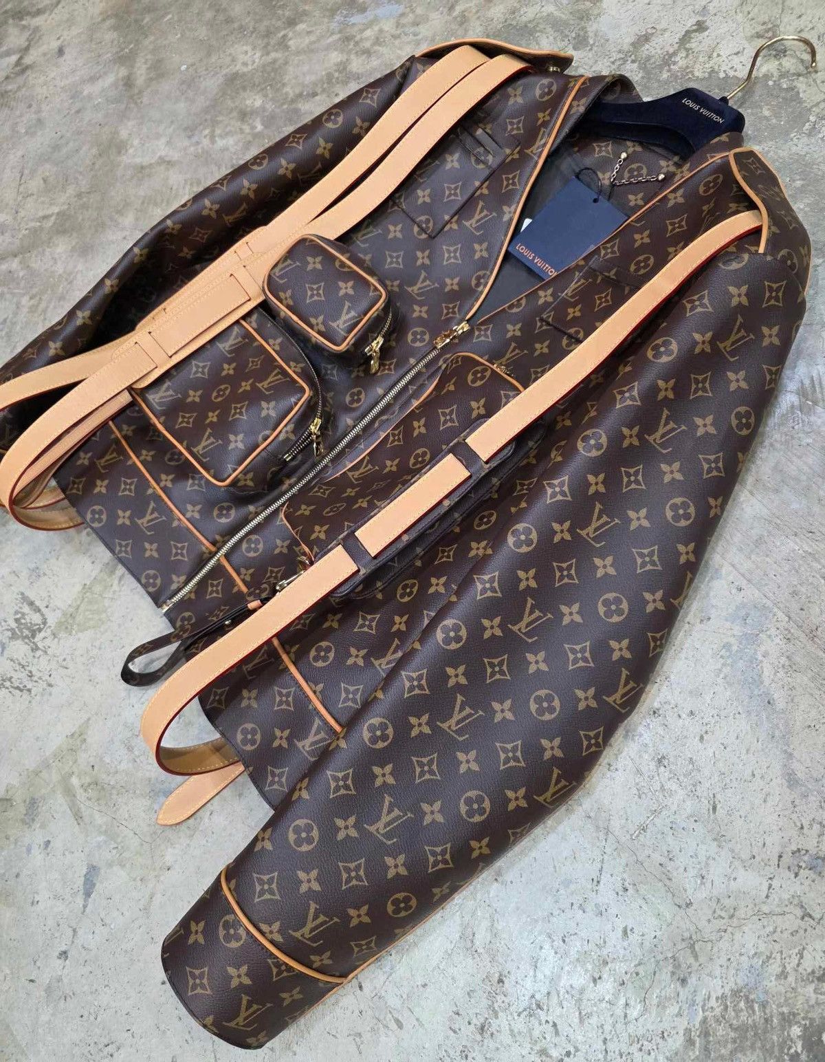 Louis Vuitton × Virgil Abloh NEW Louis Vuitton - Virgil Abloh - Admiral Leather Jacket Size US S / EU 44-46 / 1 - 8 Thumbnail