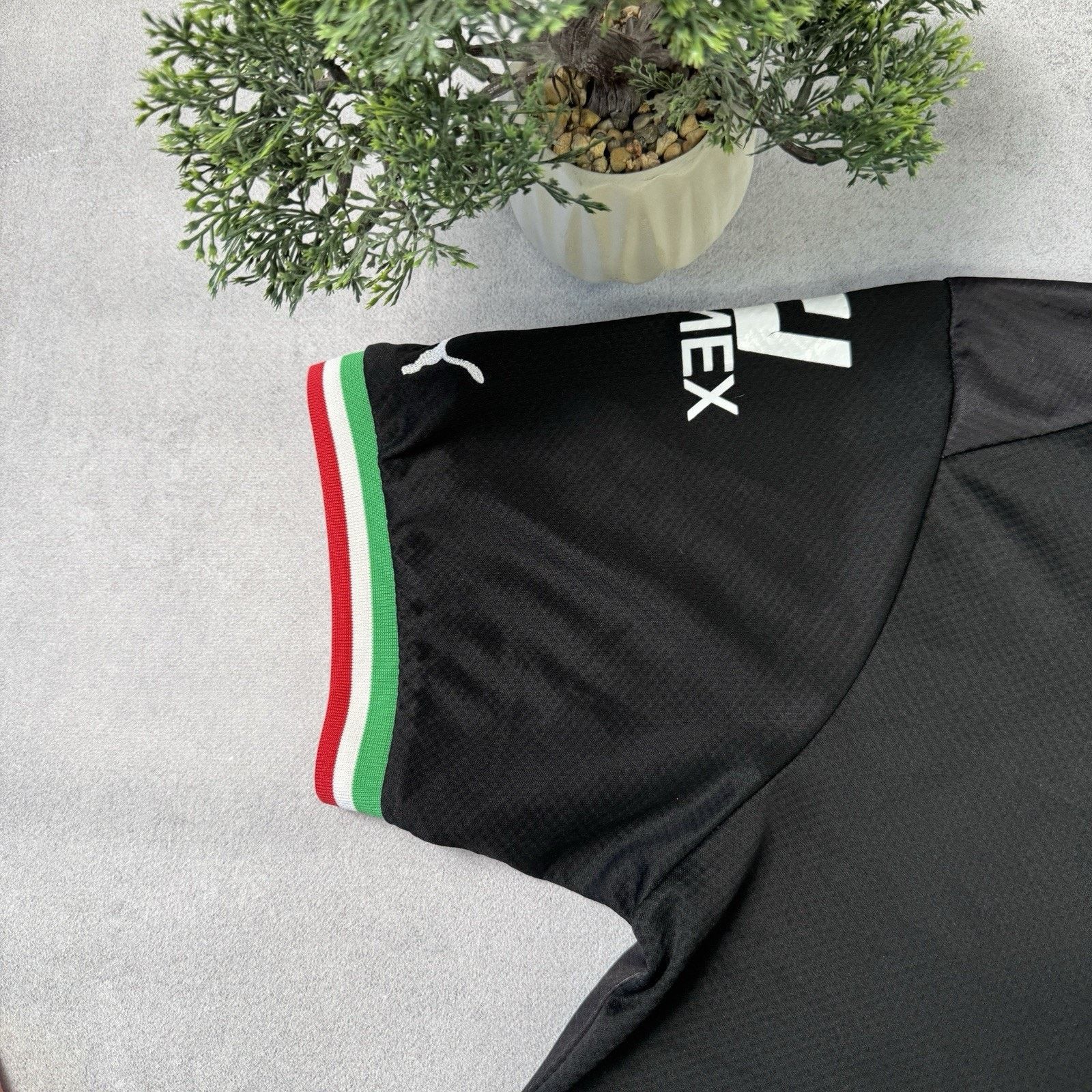 Puma Puma AC Milan 2022 2023 Soccer Jersey Football Shirt Size XL Size US XL / EU 56 / 4 - 16 Thumbnail