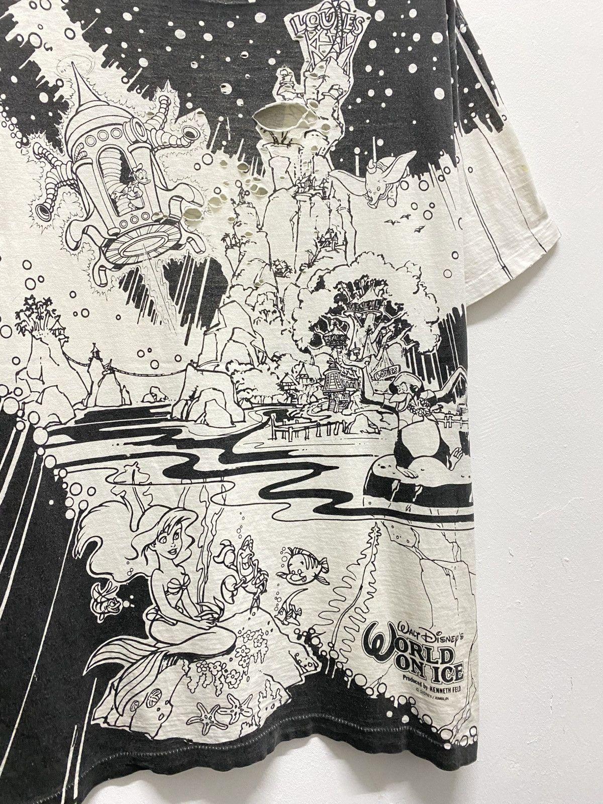 Vintage Vintage Aop Mickey Mouse Distressed Size US L / EU 52-54 / 3 - 12 Thumbnail