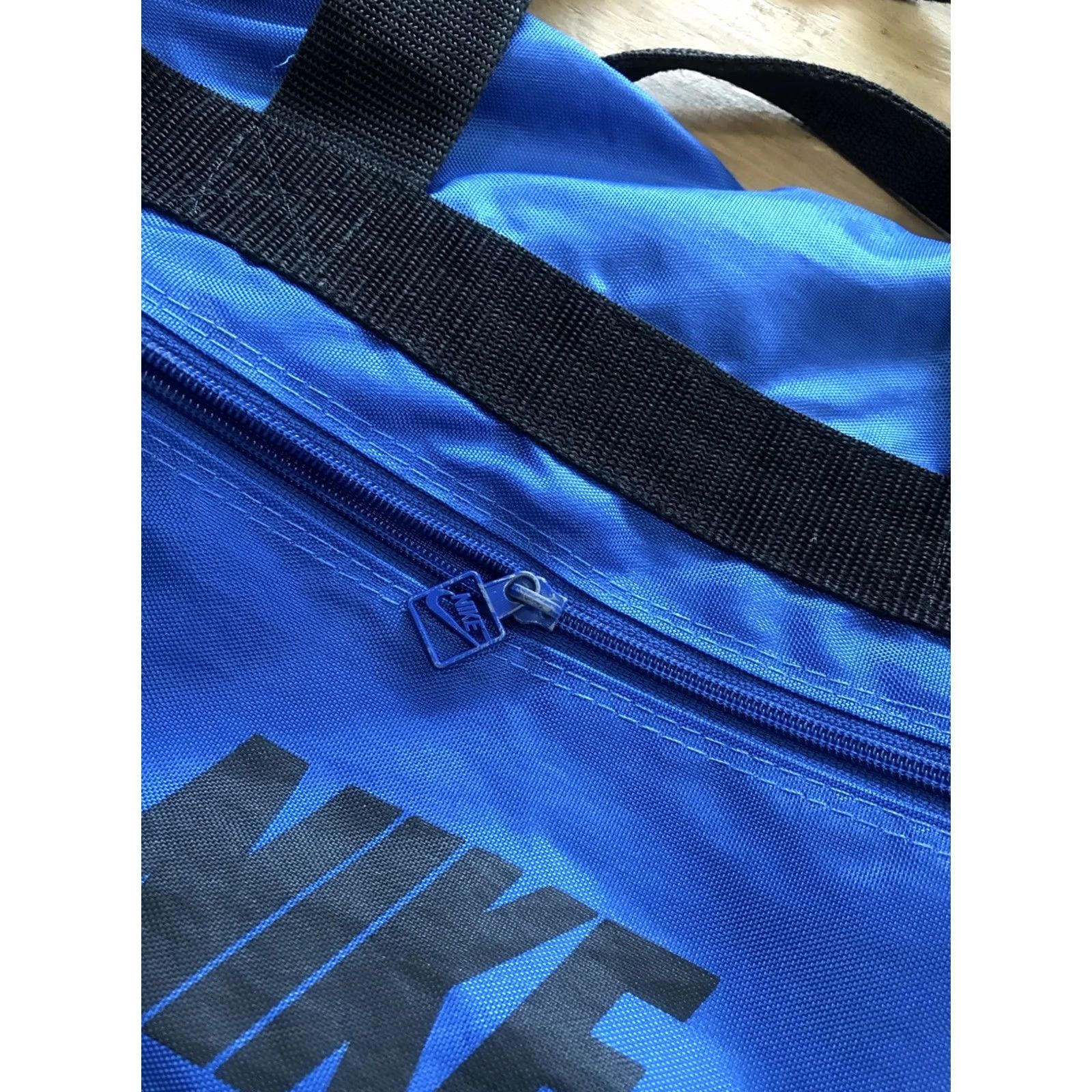 Nike VINTAGE Nike Sport Duffle Bag Size ONE SIZE - 7 Thumbnail