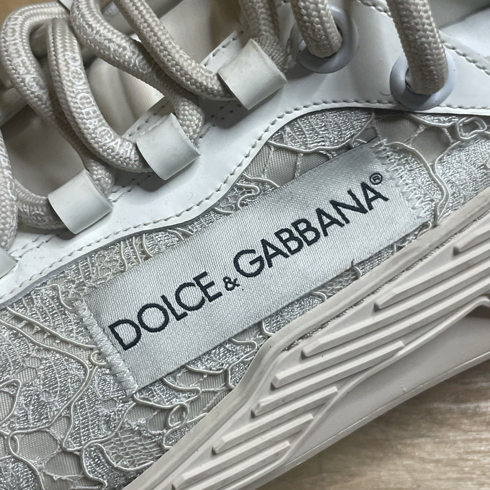 Dolce & Gabbana Dolce & Gabbana sneakers Low Top Flower Design shoes italy Size US 8 / IT 38 - 8 Thumbnail
