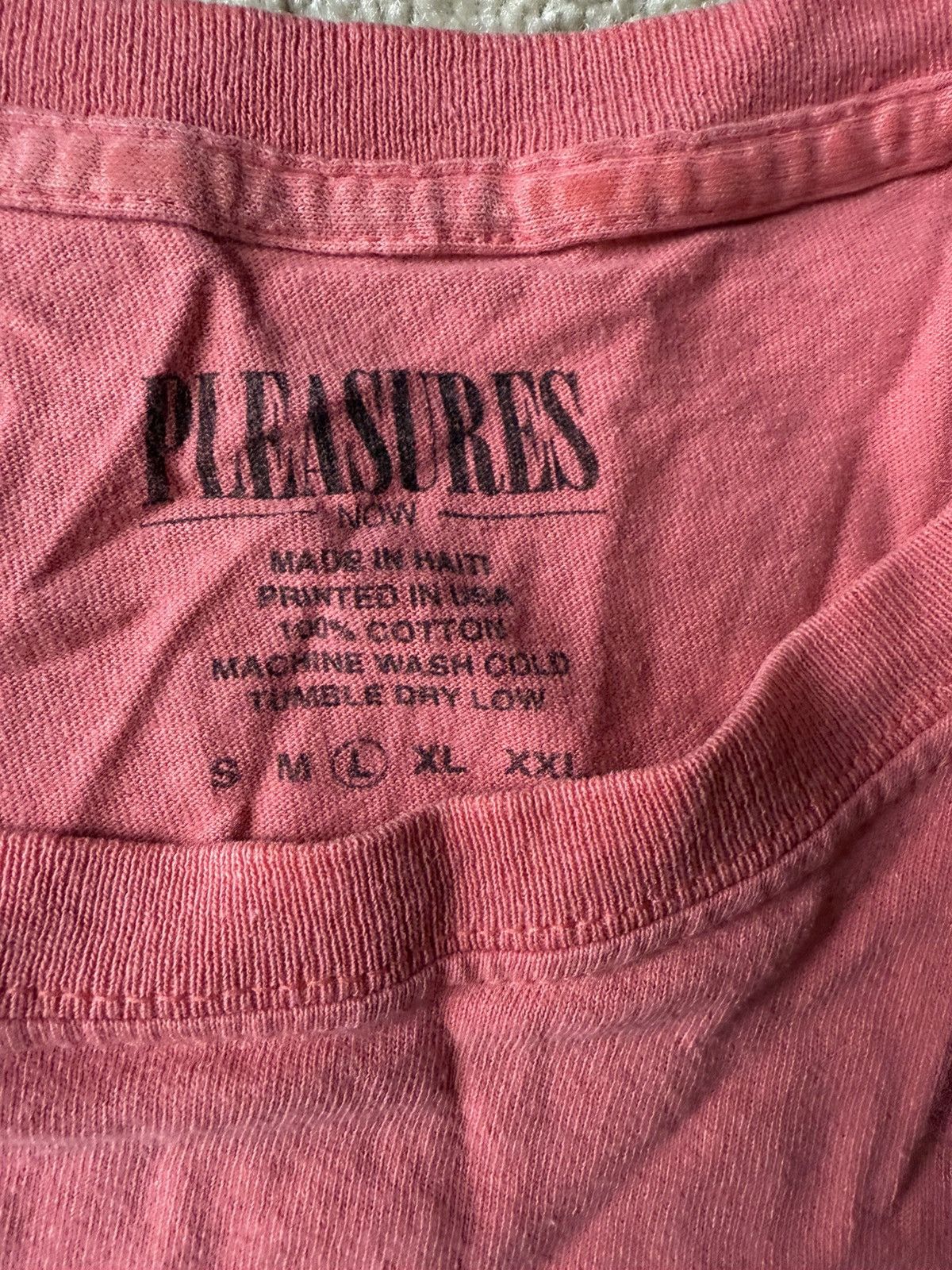 Pleasures Pleasures logo coral t shirt Size US L / EU 52-54 / 3 - 3 Thumbnail