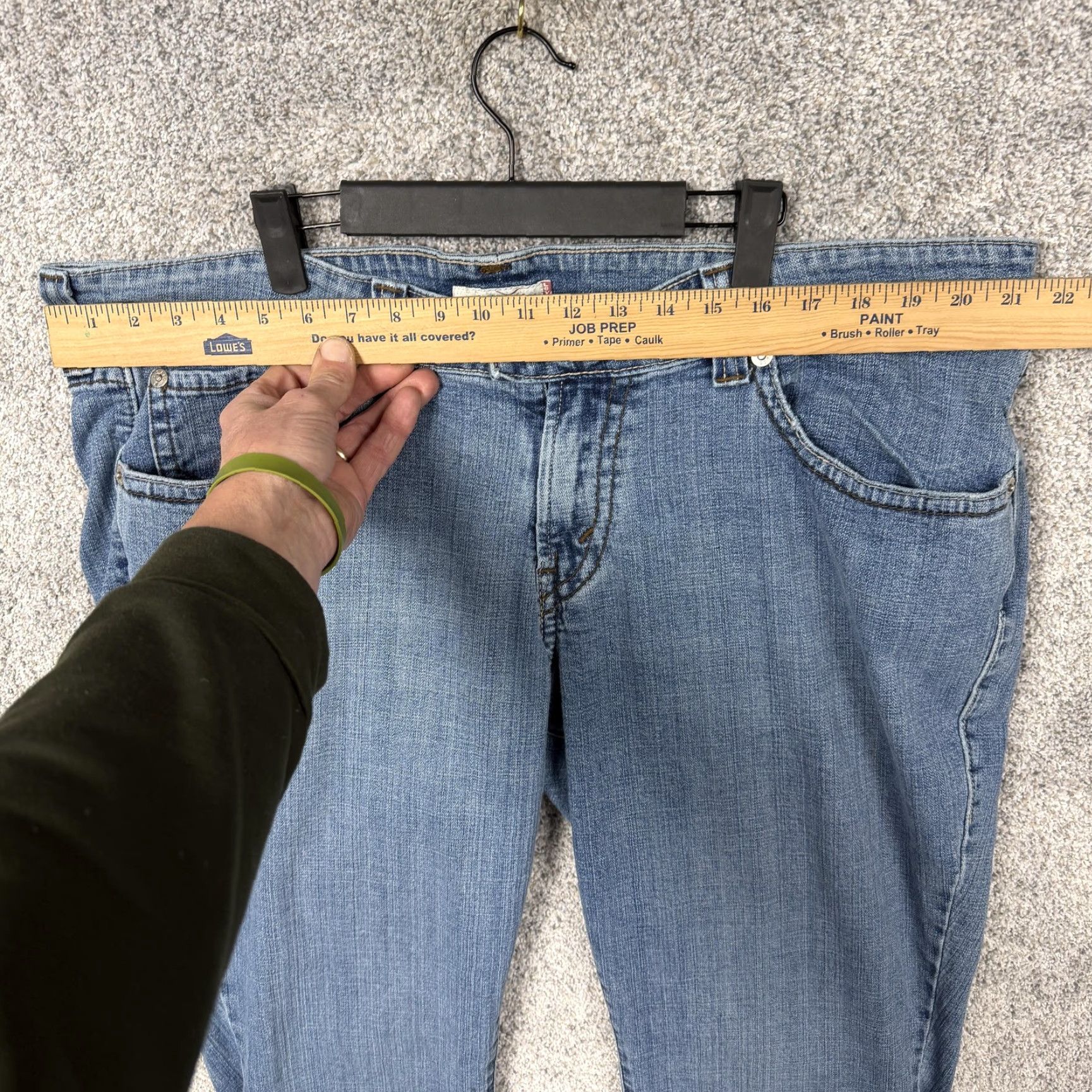 Levi's Levis Jeans 24W Plus Blue Stretch Denim Flare Raw Hem Crop 26.5in Inseam 43in Waist Womens Plus Size 24W Medium Denim Jeans Size 42" / US 20 - 2 Thumbnail