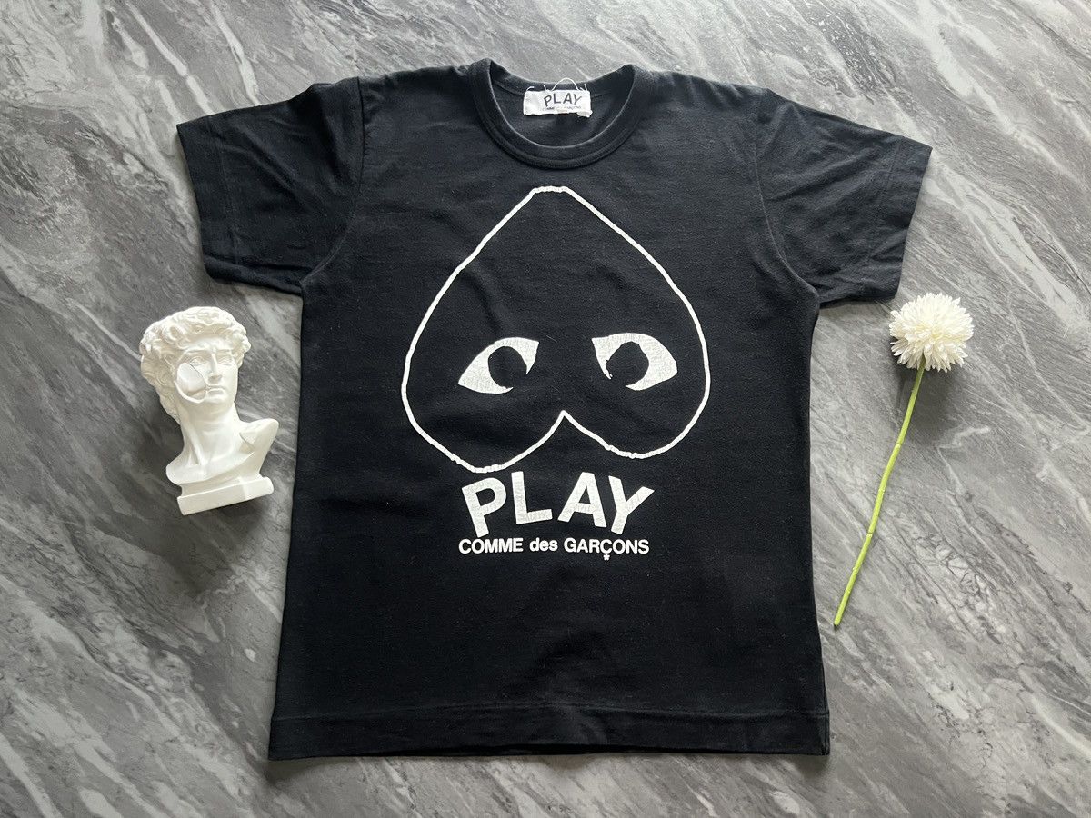 Comme des Garcons Comme des Garcon : Center Heart Reverse Size L / US 10 / IT 46 - 2 Thumbnail