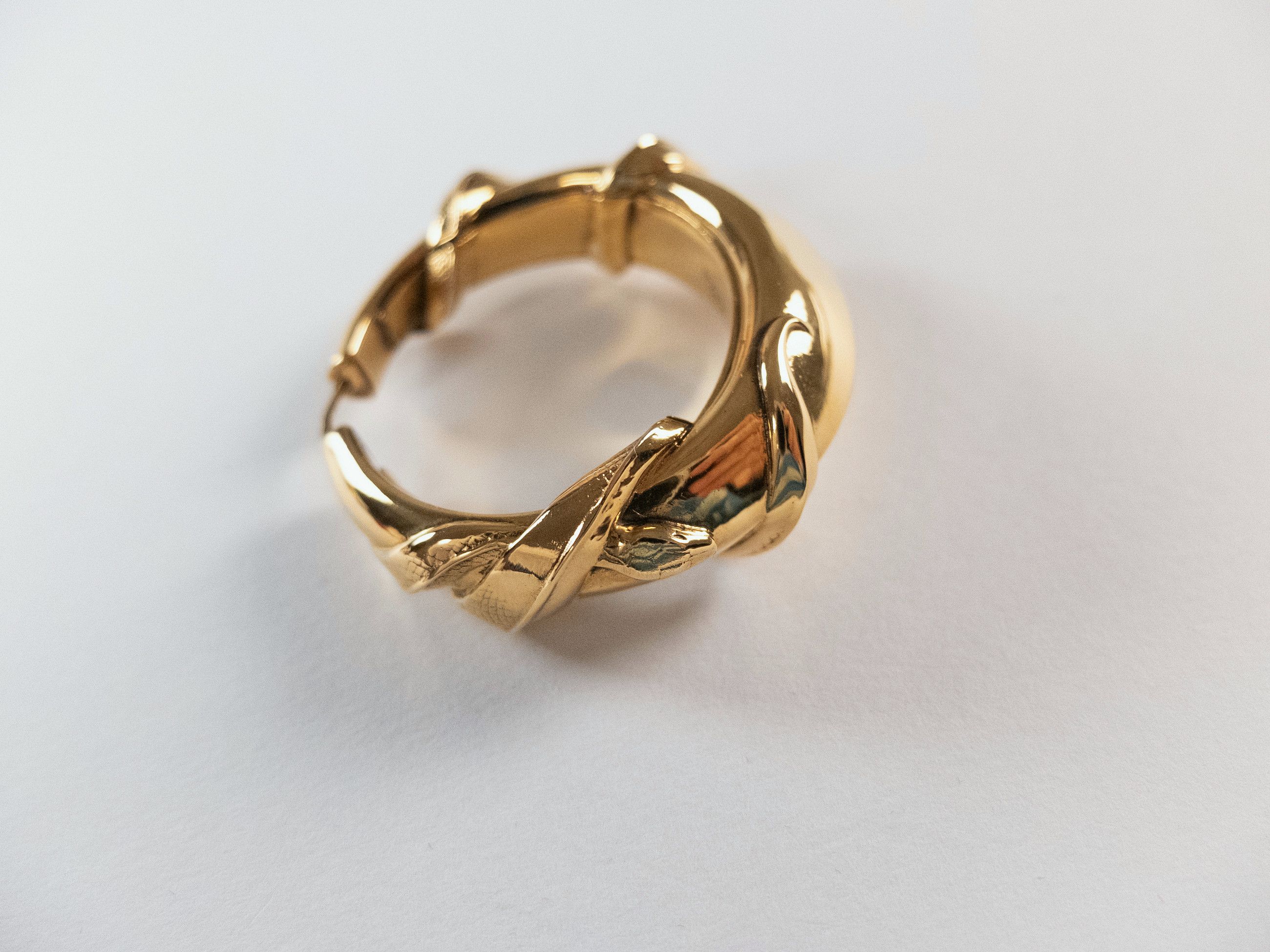 Alexander McQueen ALEXANDER MCQUEEN gold tone Snake metal hoop earrings Size ONE SIZE - 6 Thumbnail