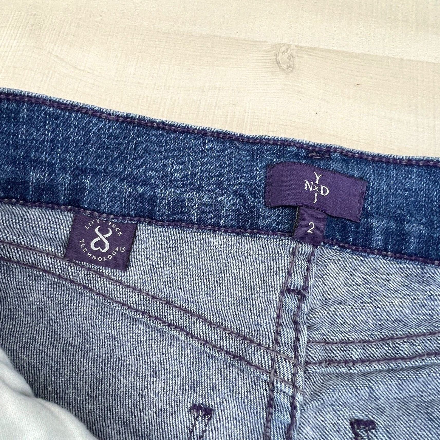 NYDJ NYDJ Womens Mid Rise Crop Jeans 2 Medium Blue Stretch Denim Ladies Size 26" / US 2 / IT 38 - 4 Thumbnail