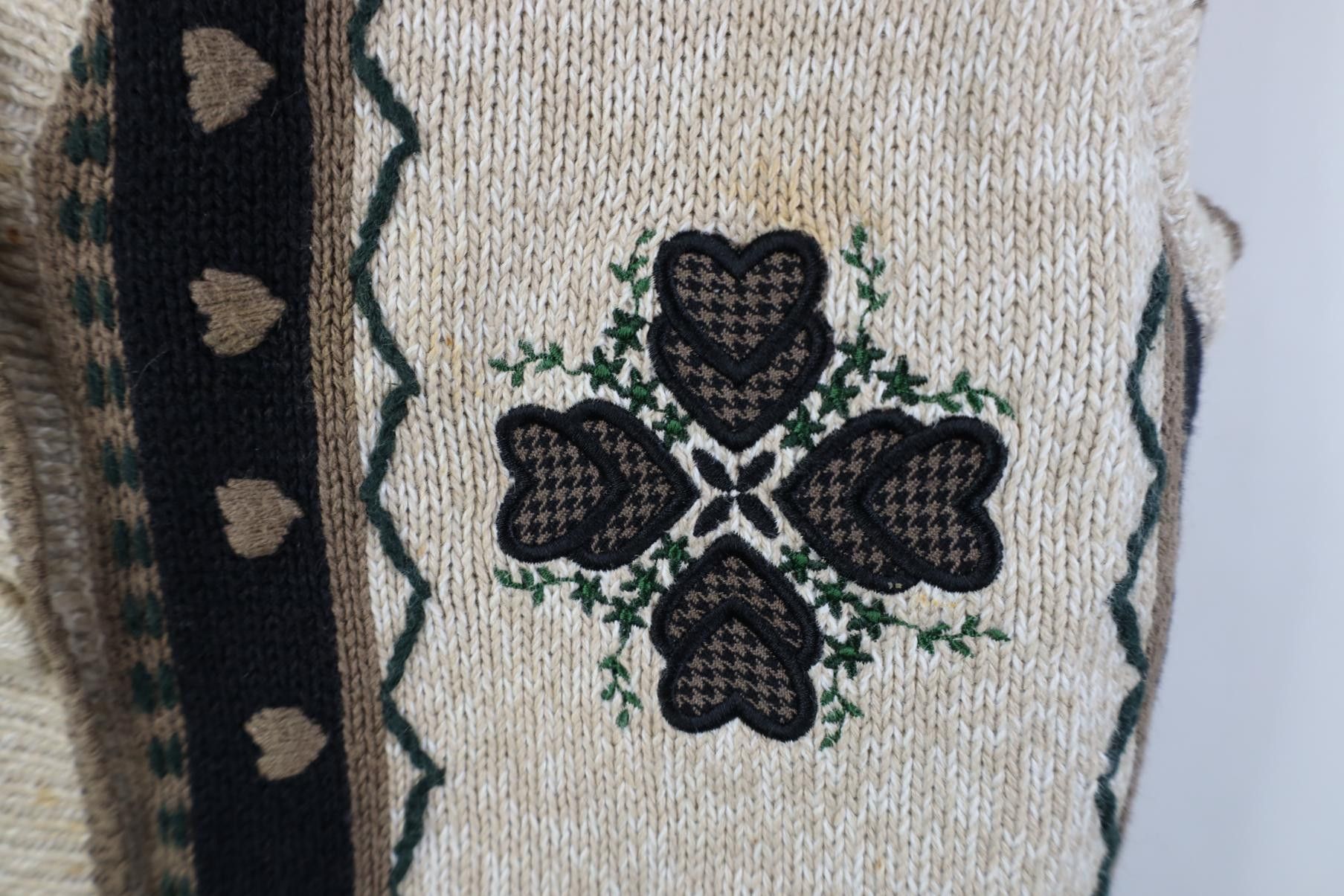 Vintage Vintage 90s Country Embroidered Heart Flower Knit Sweater Size M / US 6-8 / IT 42-44 - 4 Thumbnail