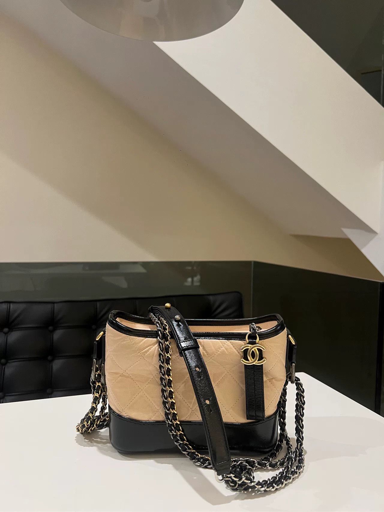 Chanel Pre-loved Bag Very good condition Size ONE SIZE - 1 Thumbnail