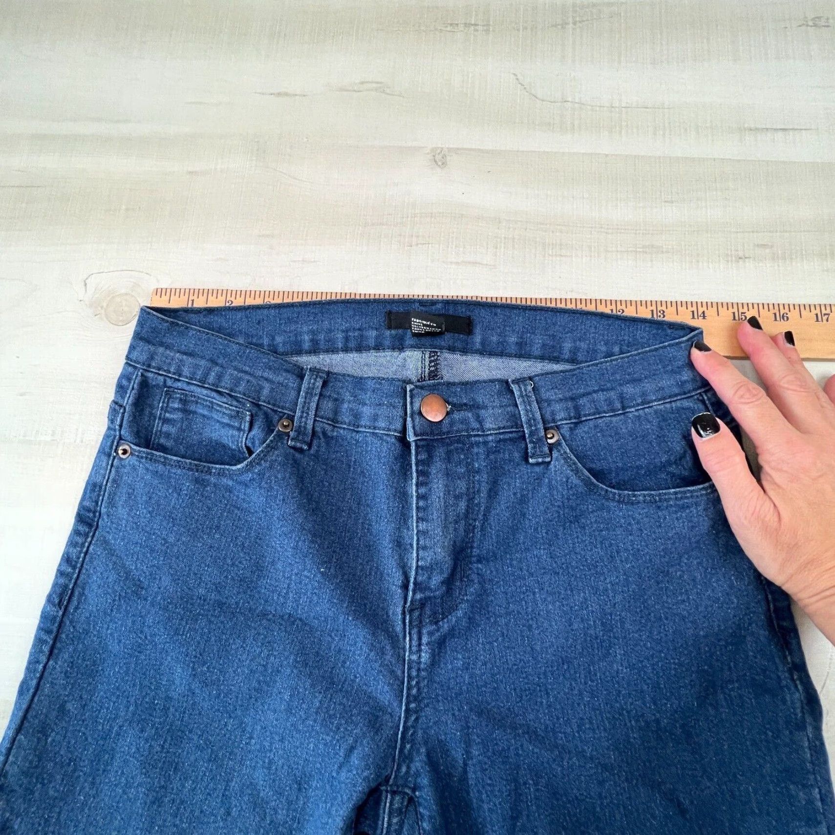 Vintage XXI Women's 28 Mid Rise Skinny Jeans Medium Wash Blue Denim Stretch Size 28" / US 6 / IT 42 - 7 Thumbnail