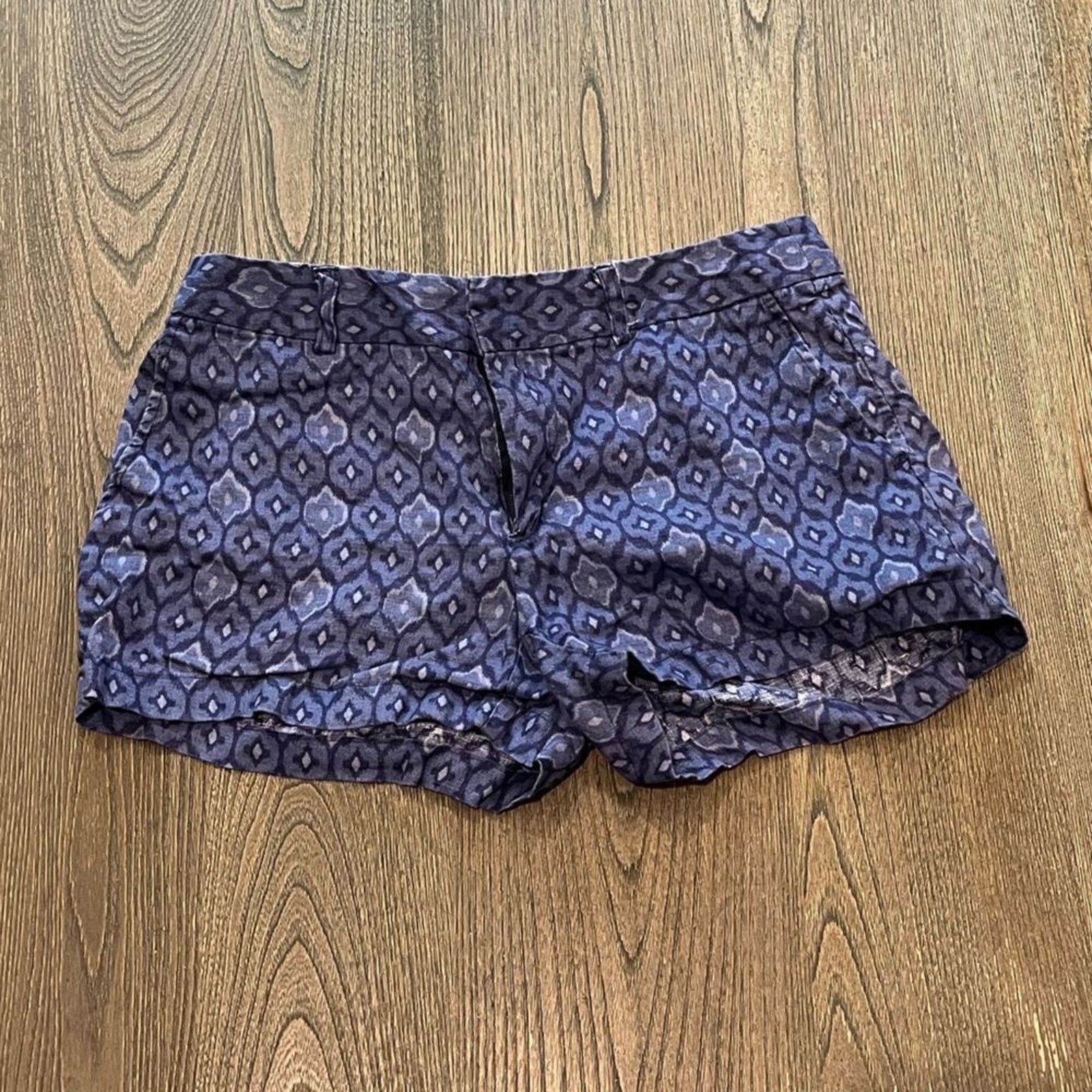 Cynthia Rowley Cynthia Rowley 100% Linen Blue Ikat Print Boho Shorts Size 6 Size 28" / US 6 / IT 42 - 1 Thumbnail