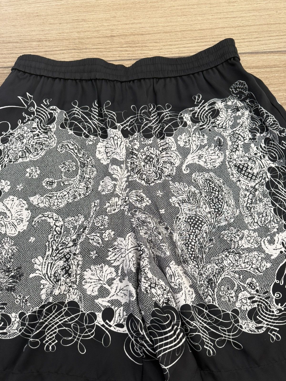 Acne Studios Acne Studios Pattern Printed Bunny Shorts Size US 32 / EU 48 - 2 Thumbnail