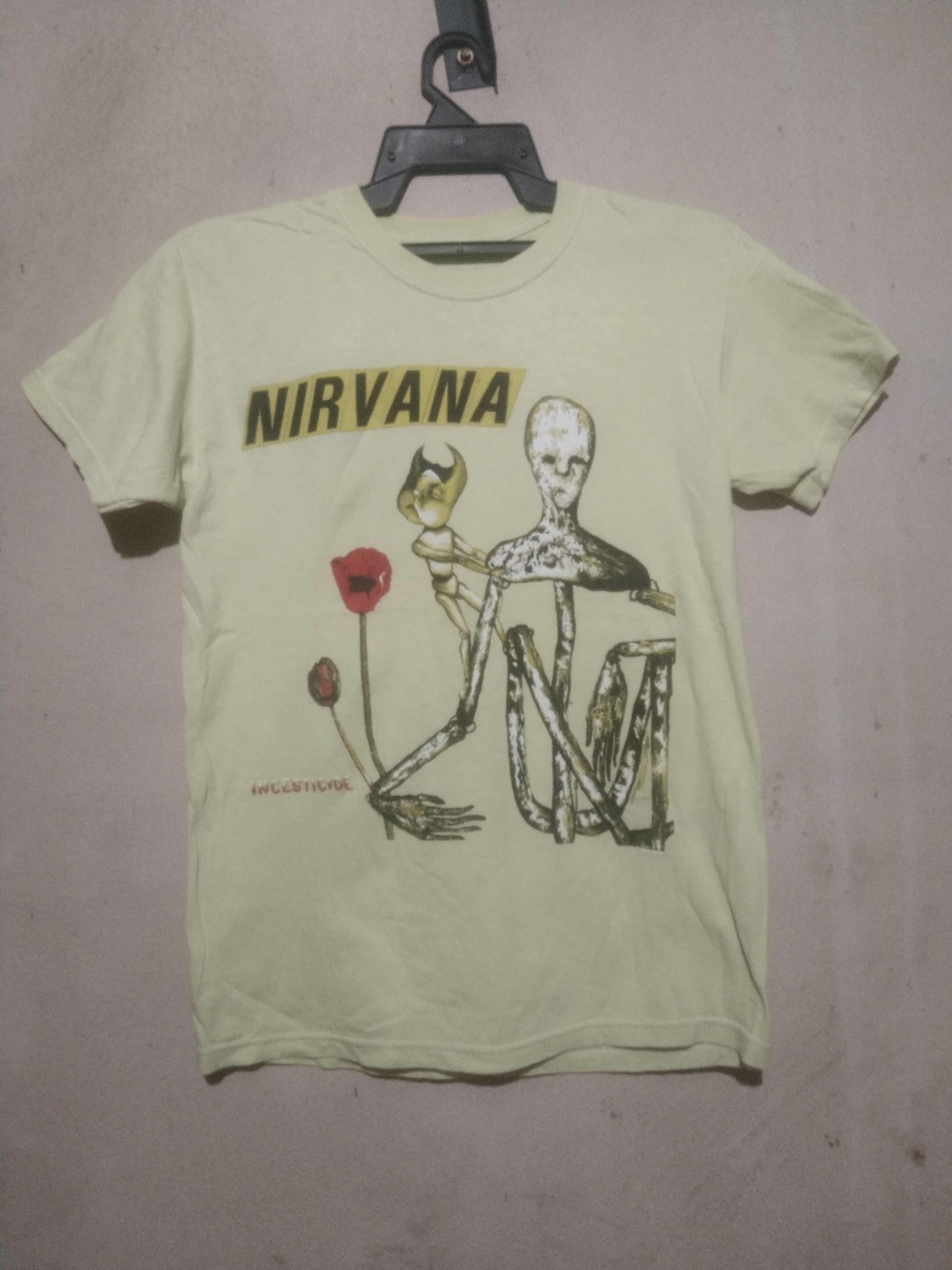 Band Tees × Nirvana Nirvana Incesticede 2016 t-shirt Size US S / EU 44-46 / 1 - 1 Thumbnail