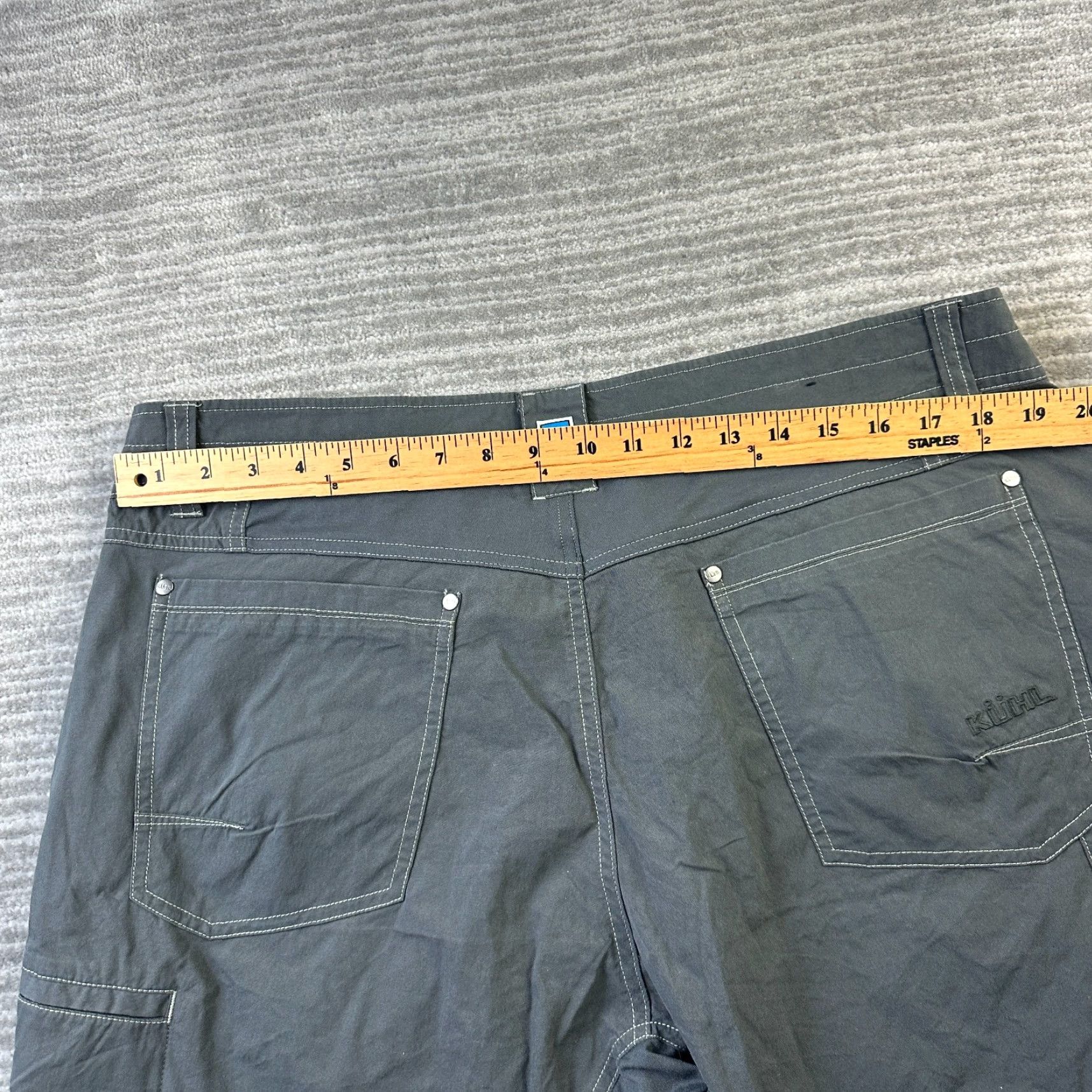 Vintage Kuhl Shorts Mens 38 Gray Chino Utility Hiking Workwear Outdoor Climbing Casual Size US 38 / EU 54 - 7 Thumbnail