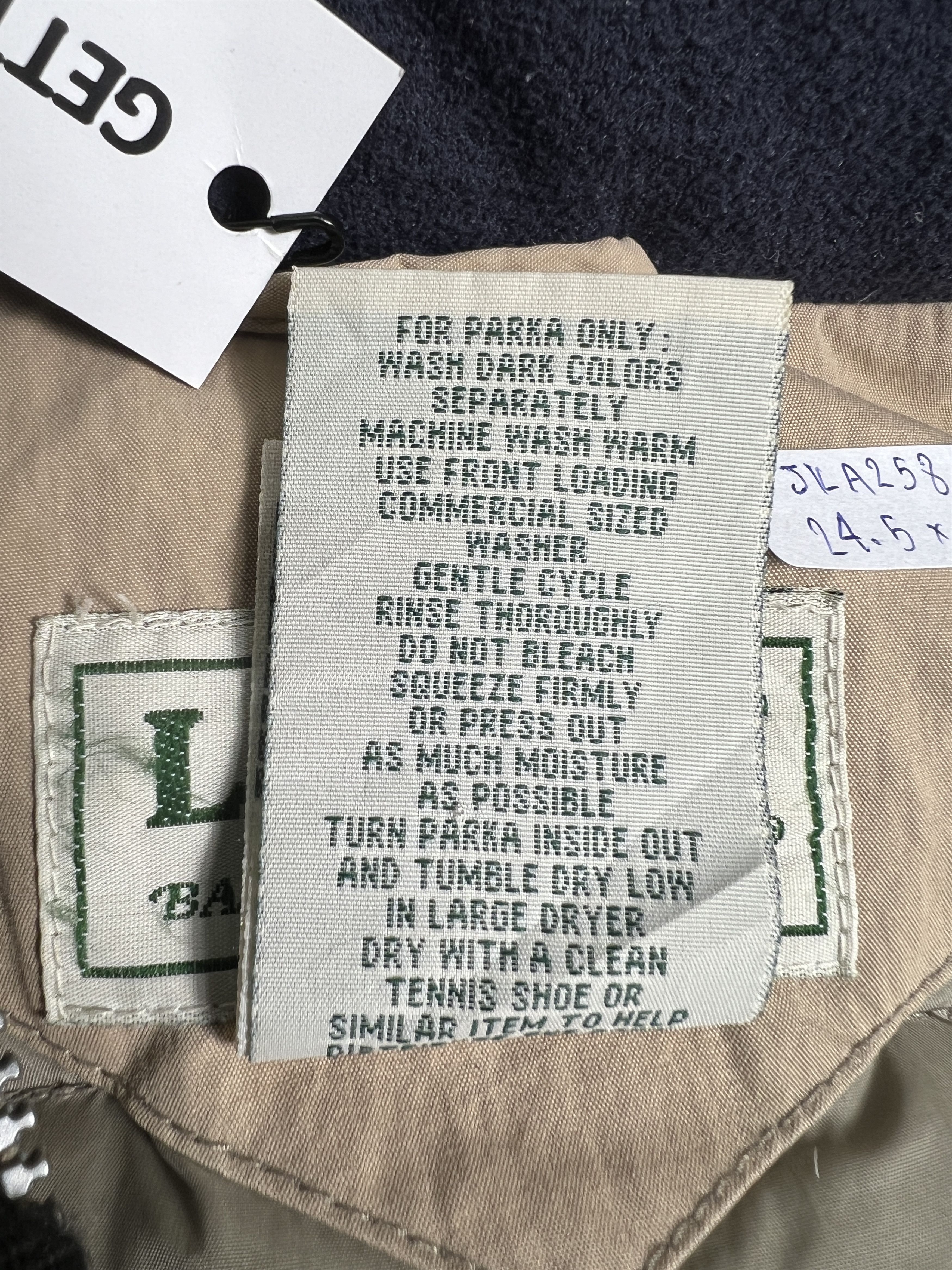 L.L. Bean L.L.Bean Women's Down Filled Parka (M) JKA258 Size M / US 6-8 / IT 42-44 - 9 Thumbnail