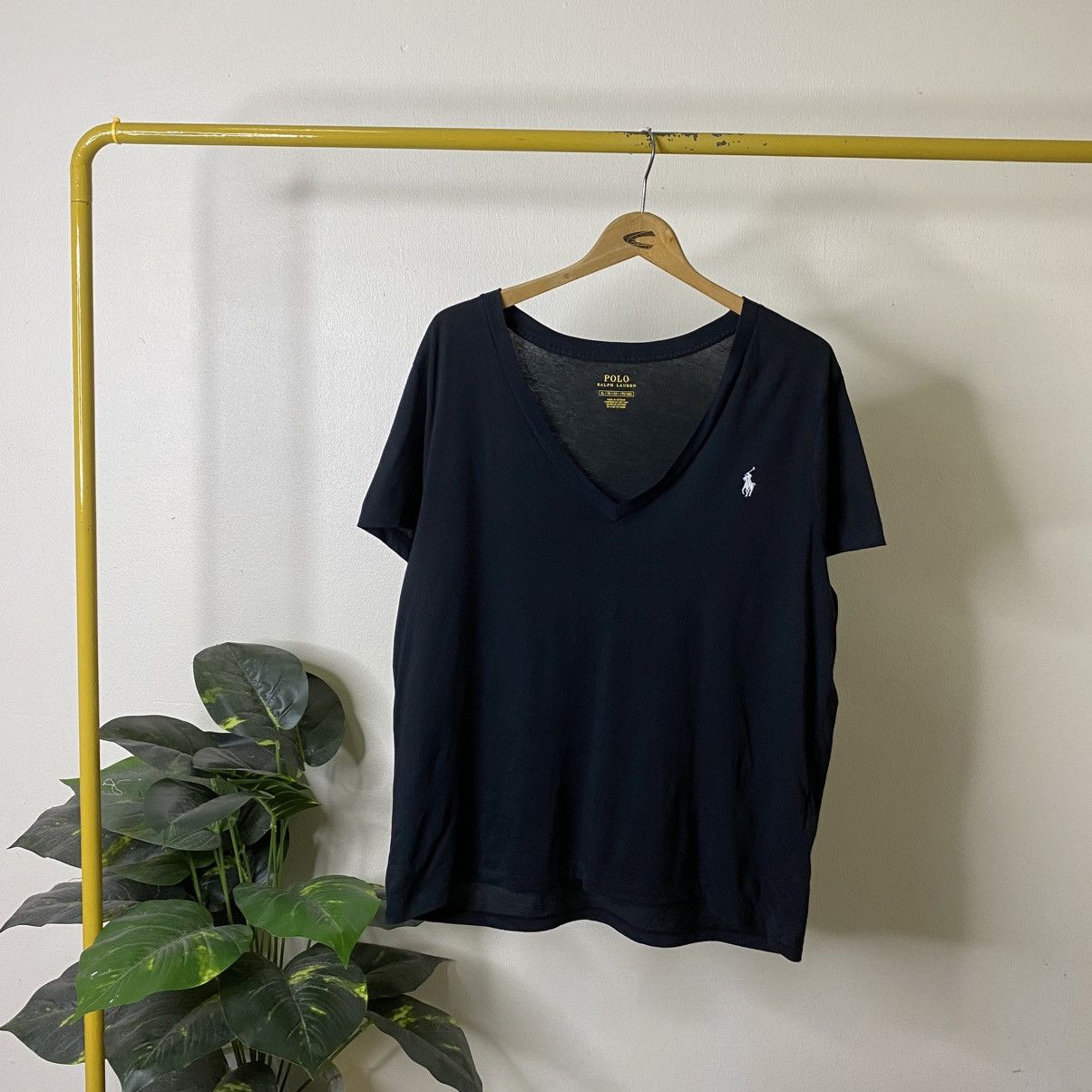 Polo Ralph Lauren Polo RL Black V Neck Women T Shirt Size XL / US 12-14 / IT 48-50 - 1 Thumbnail