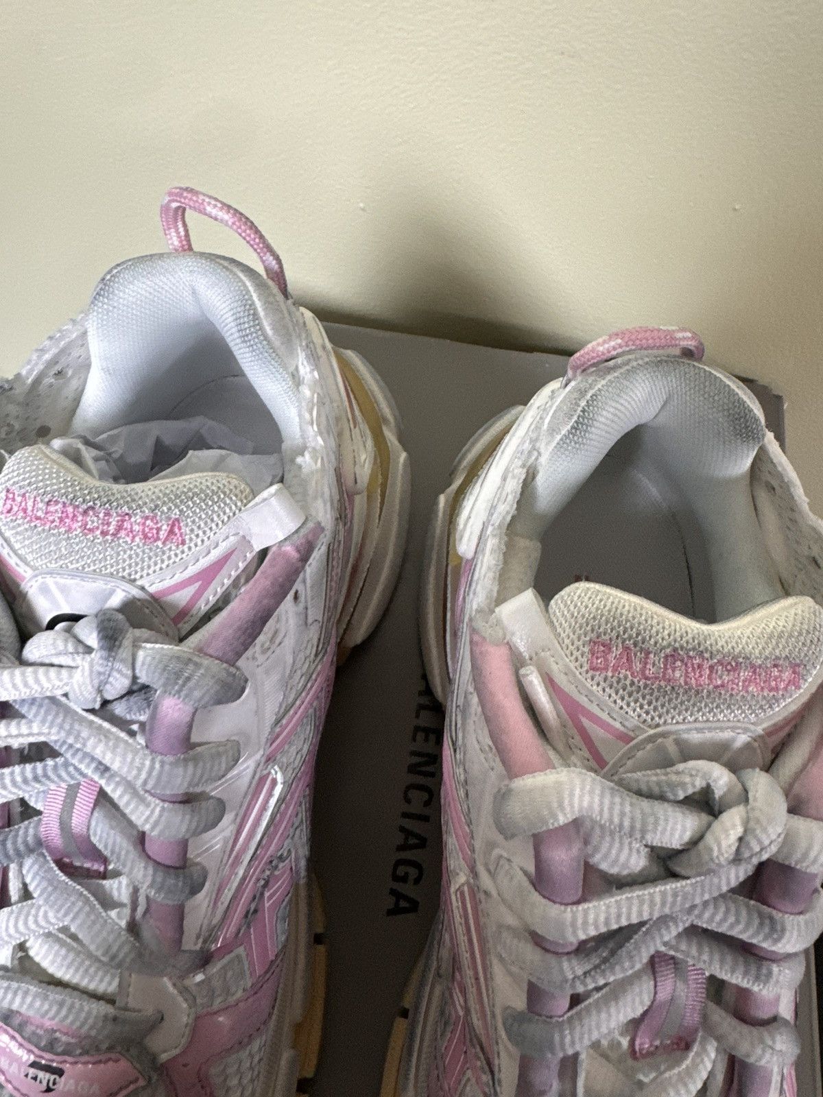 Balenciaga Balenciaga Pink white Runner 41 Size US 8 / EU 41 - 5 Thumbnail