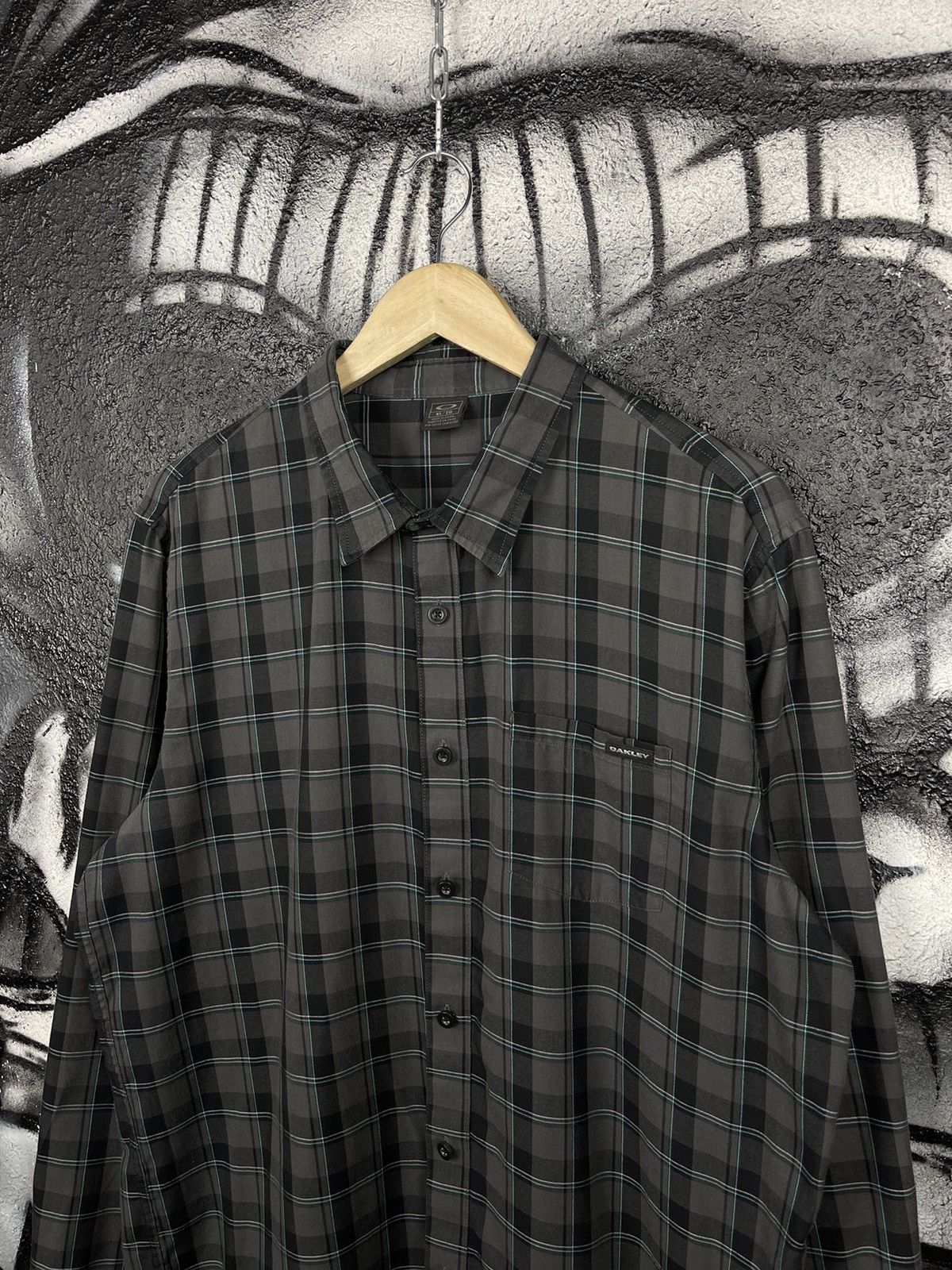 Oakley × Vintage Vintage Oakley Grey Plaid Shirt Men’s Size XL Size US XL / EU 56 / 4 - 3 Thumbnail