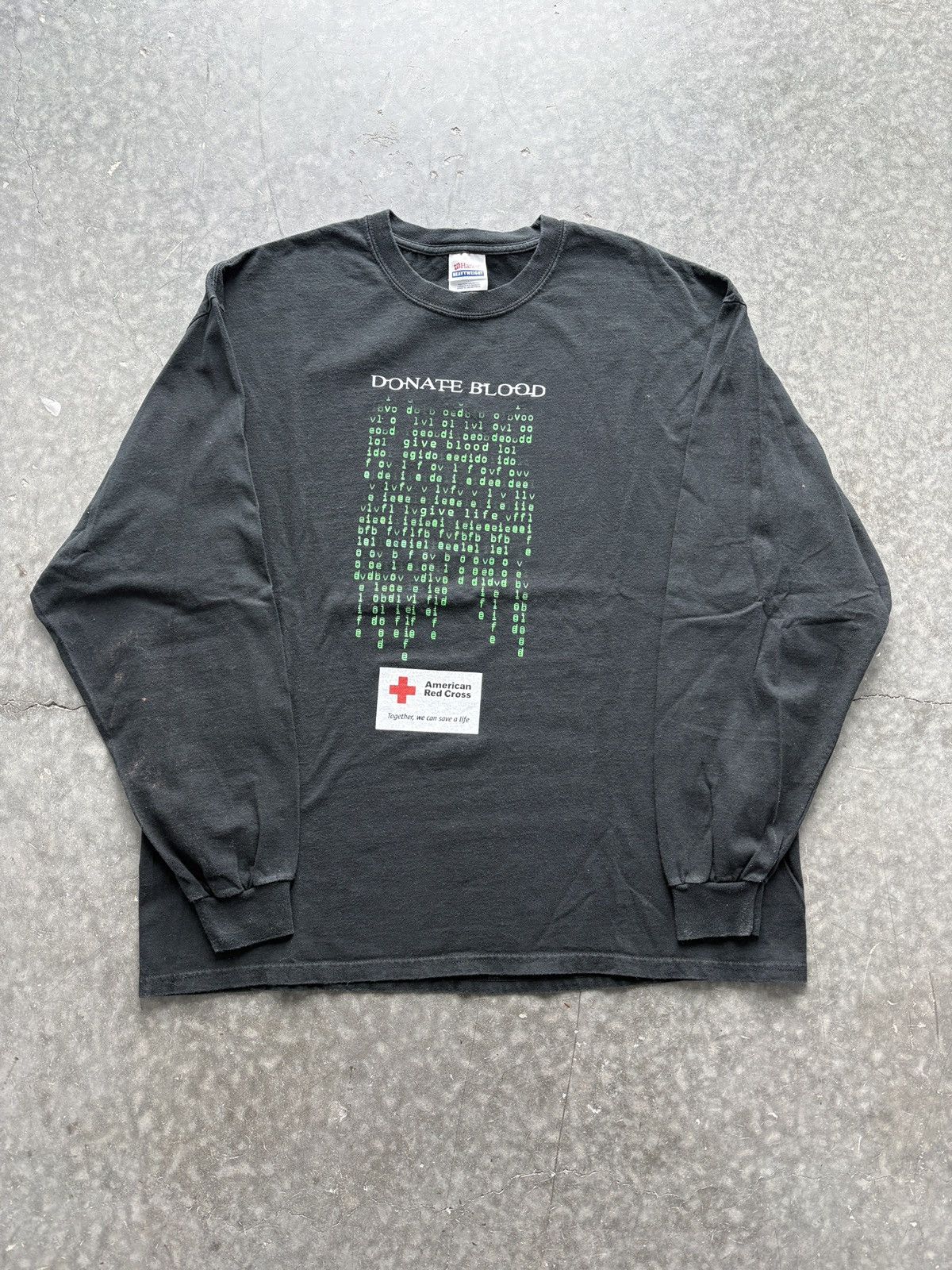 Vintage Vintage Y2K The Matrix Style Red Cross Graphic Tee Size US XL / EU 56 / 4 - 1 Thumbnail