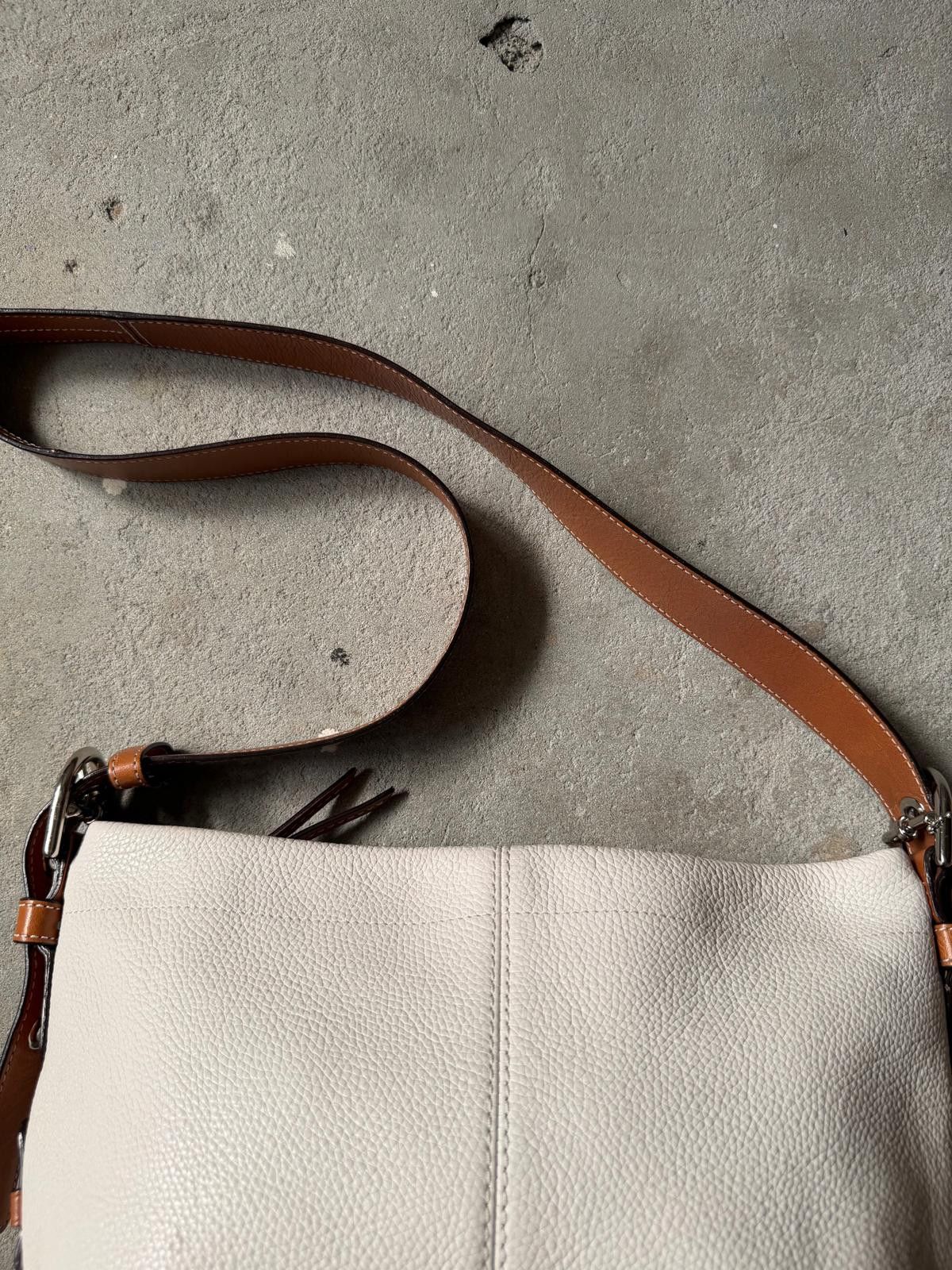 Coach Coach 2Way Pebbled Leather Soho Shoulder Bag White Size ONE SIZE - 3 Thumbnail