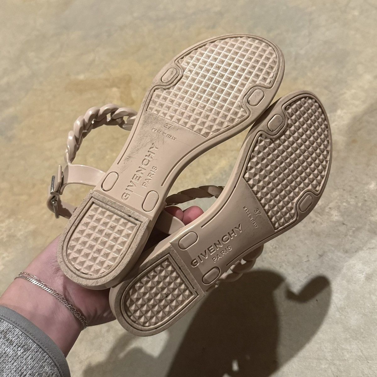 Givenchy Givenchy Nea Jelly Chain Strap Flat Sandals Rose Nude EU 37 Size US 7 / IT 37 - 8 Thumbnail