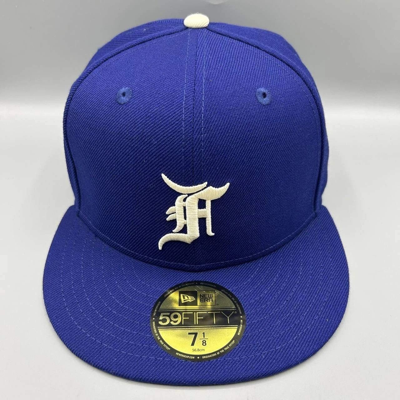 ニューエラ fear of god essentials ネイビー 7 1/2 Fear of God Essentials New Era 59Fifty Fitted Hat (FW21) Navy