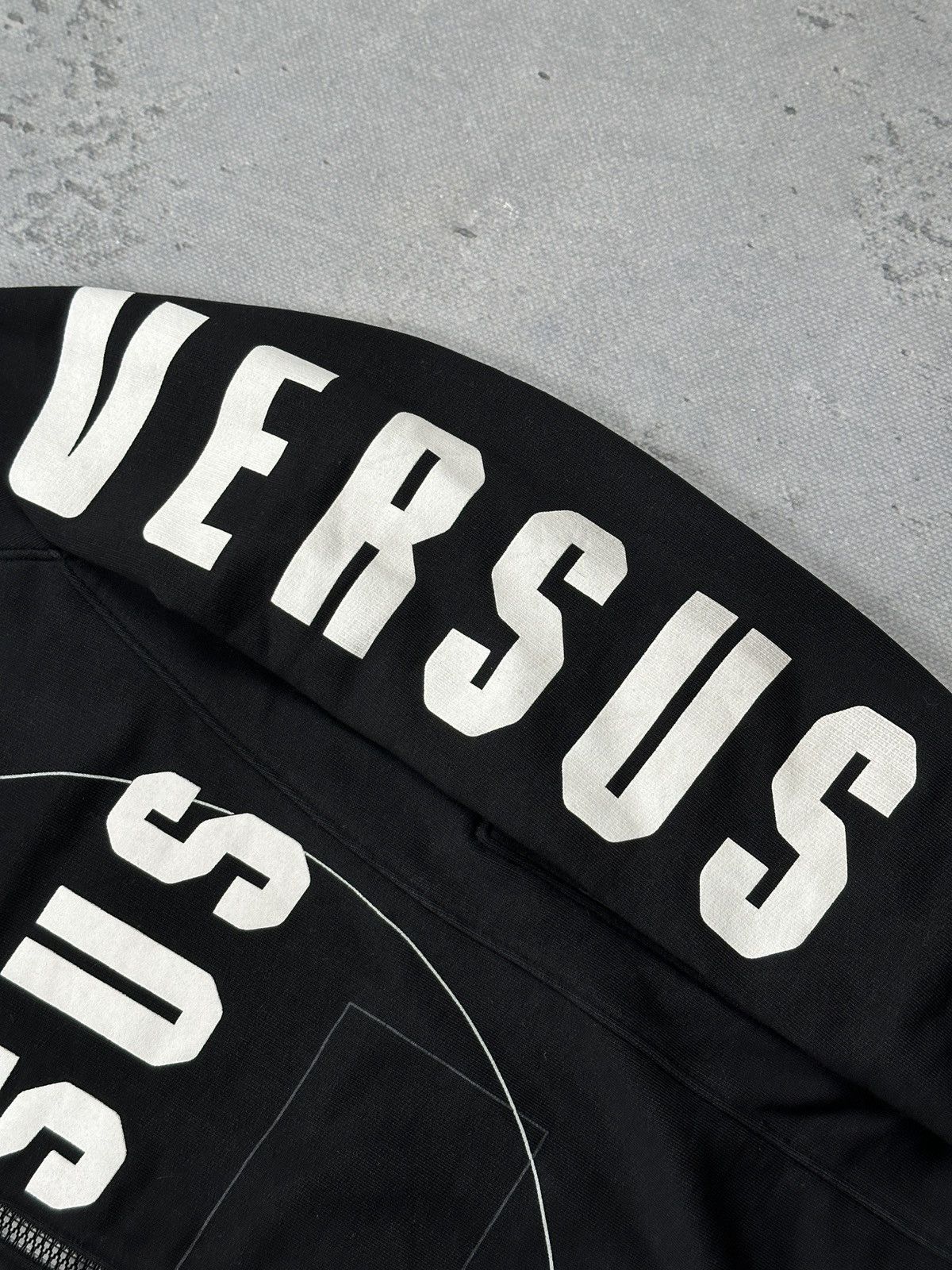 Versus Versace Versus Versace Black Full Zip Hoodie Geometric Print Rare S Size US S / EU 44-46 / 1 - 8 Thumbnail