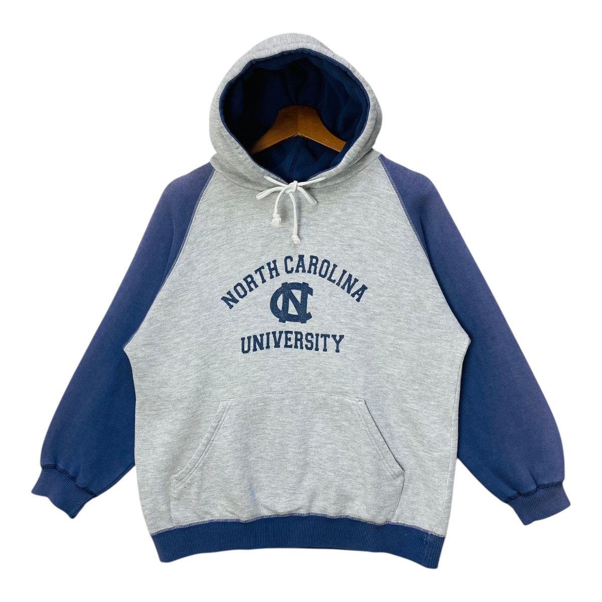 Other Vintage North Carolina University Hoodie Spellout Size M Size US M / EU 48-50 / 2 - 1 Thumbnail
