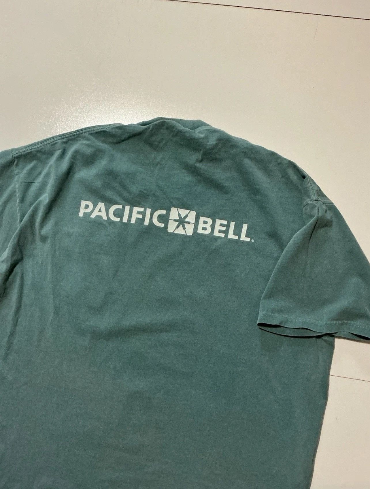 Other Lot Of 2 Pacific Bell Telecommunications Pocket T-Shirts Size US L / EU 52-54 / 3 - 7 Thumbnail