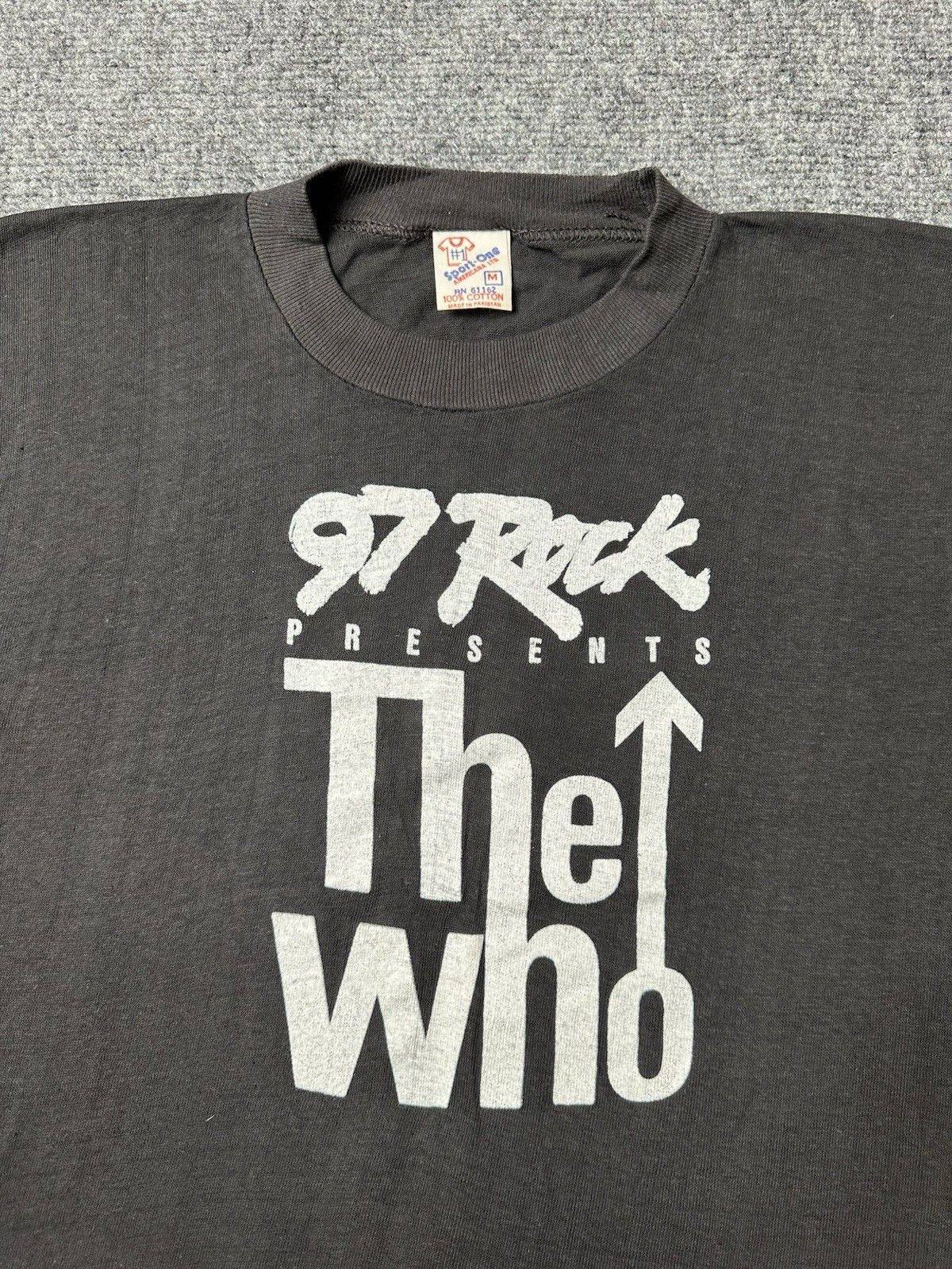 Band Tees Mens Band Tee The Who 97 Rock Farewell Tour 1982, Size S Size US S / EU 44-46 / 1 - 3 Thumbnail
