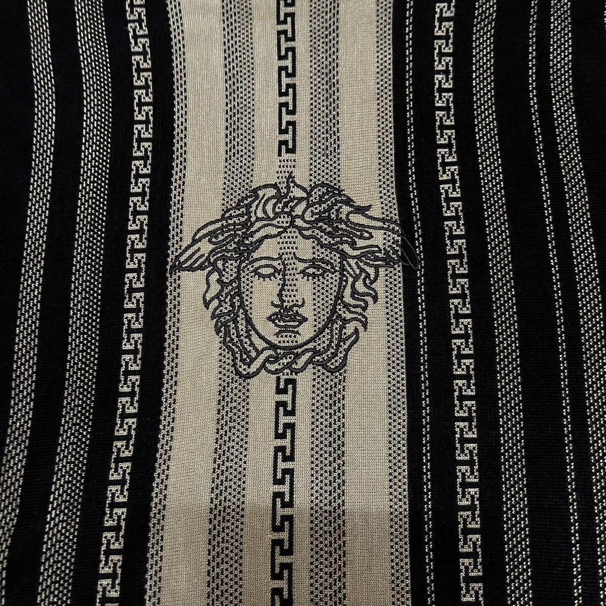 Versace Gianni Versace Big Logo Knitwear Size US M / EU 48-50 / 2 - 5 Thumbnail